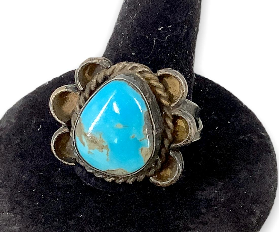 Sterling Silver, Turquoise Southwestern Style Ring (1 of 3)