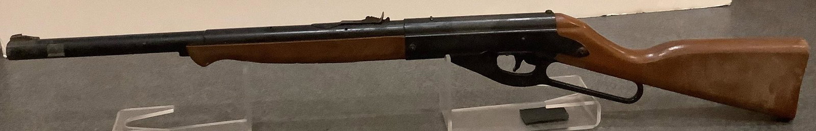 Daisy BB gun: Daisy BB gun