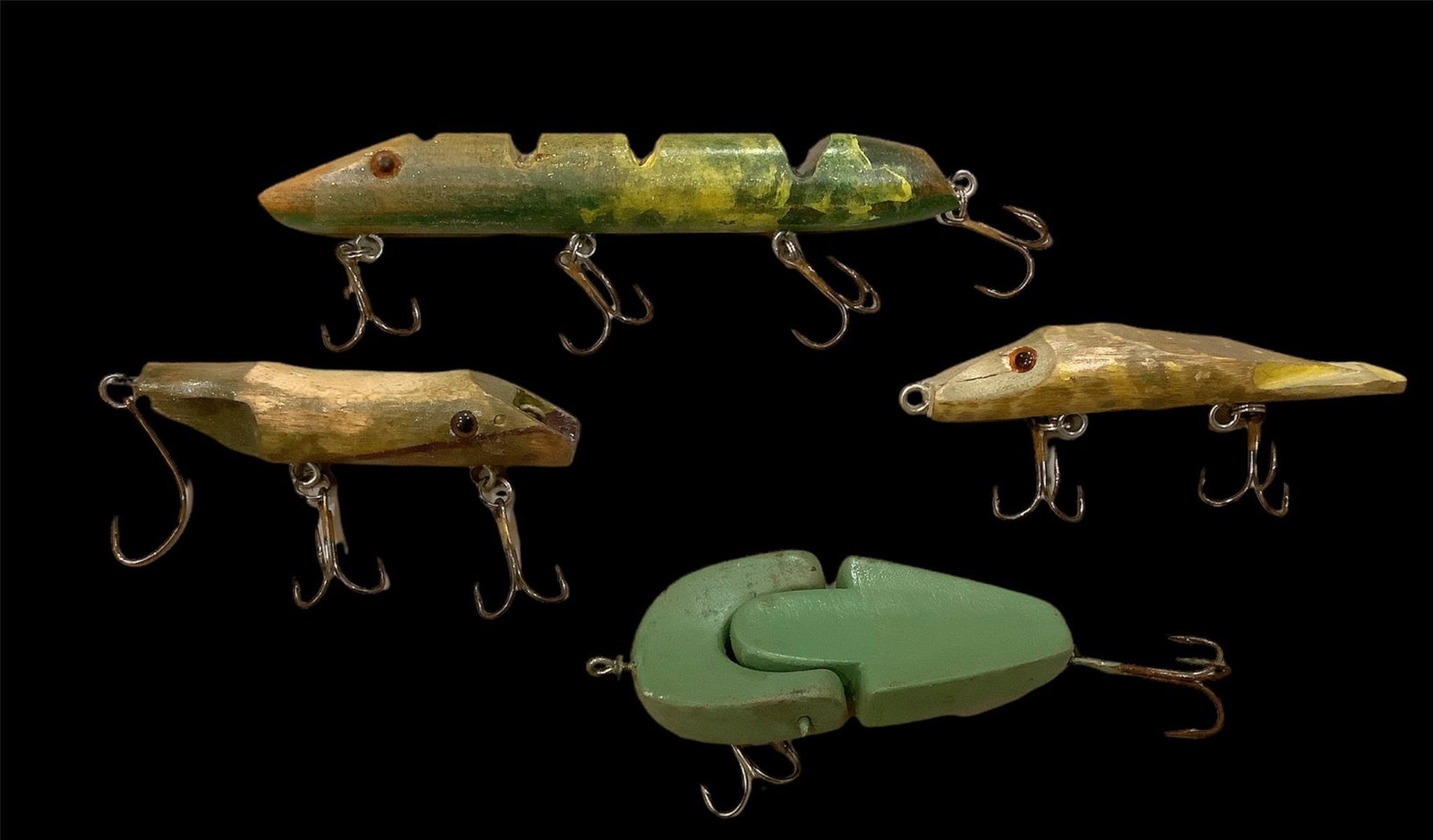 4 â€œfolk art" style fishing lures. Longest measures 7".: 4 â€œfolk art" style fishing lures. Longest measures 7".