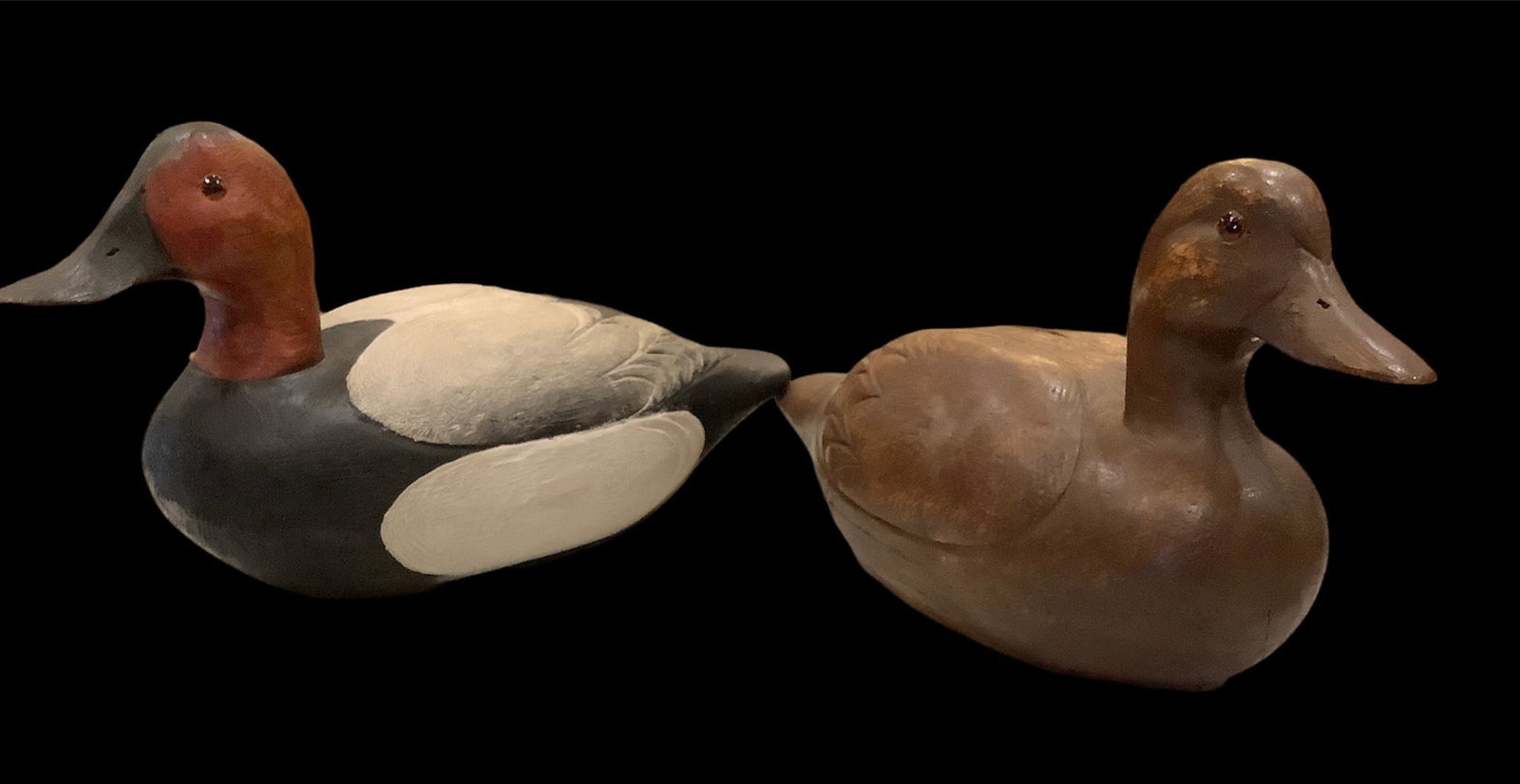 2 hand carved duck decoys by Jim McIvaine, Gibbstown, NJ 1975: 2 hand carved duck decoys by Jim McIvaine, Gibbstown, NJ 1975