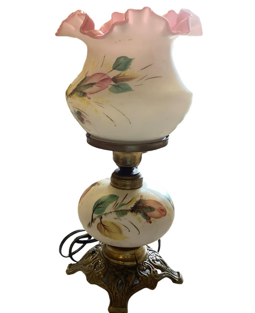 Fenton For L.G. Wright Moss Rose Peachblo Lamp Electric Table lamp. Broken a metal base. Stand (1 of 2)