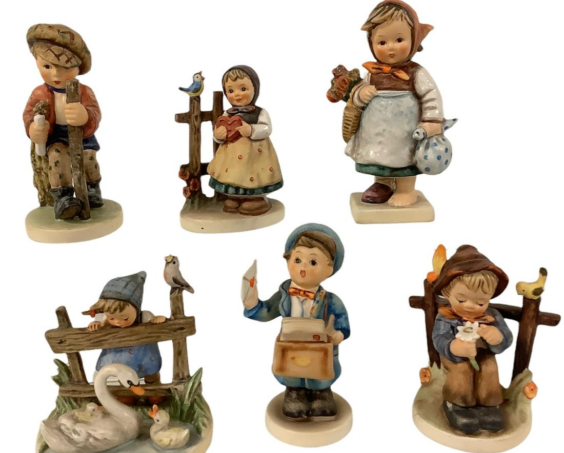 Lot of 6 Hummel's ranging from 4.5 to 6" high. No chips .: Lot of 6 Hummel's ranging from 4.5 to 6" high. No chips .