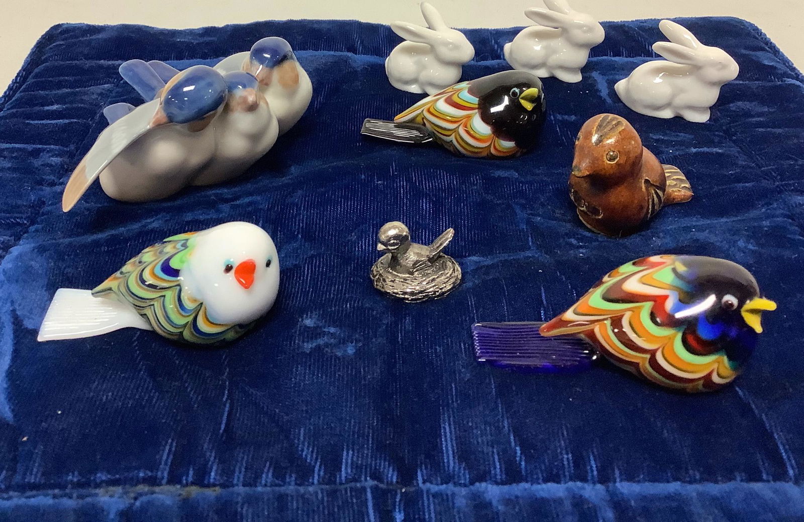 Cute lot of glass, metal and pottery bird figures. One made in Denmark, some in Japan. Largest is 4" (1 of 2)