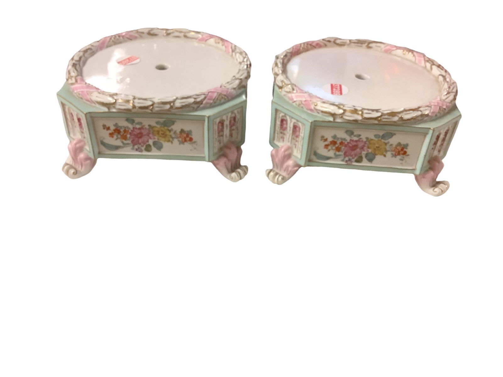 Pair of pedestal stands for vases. (1 of 1)