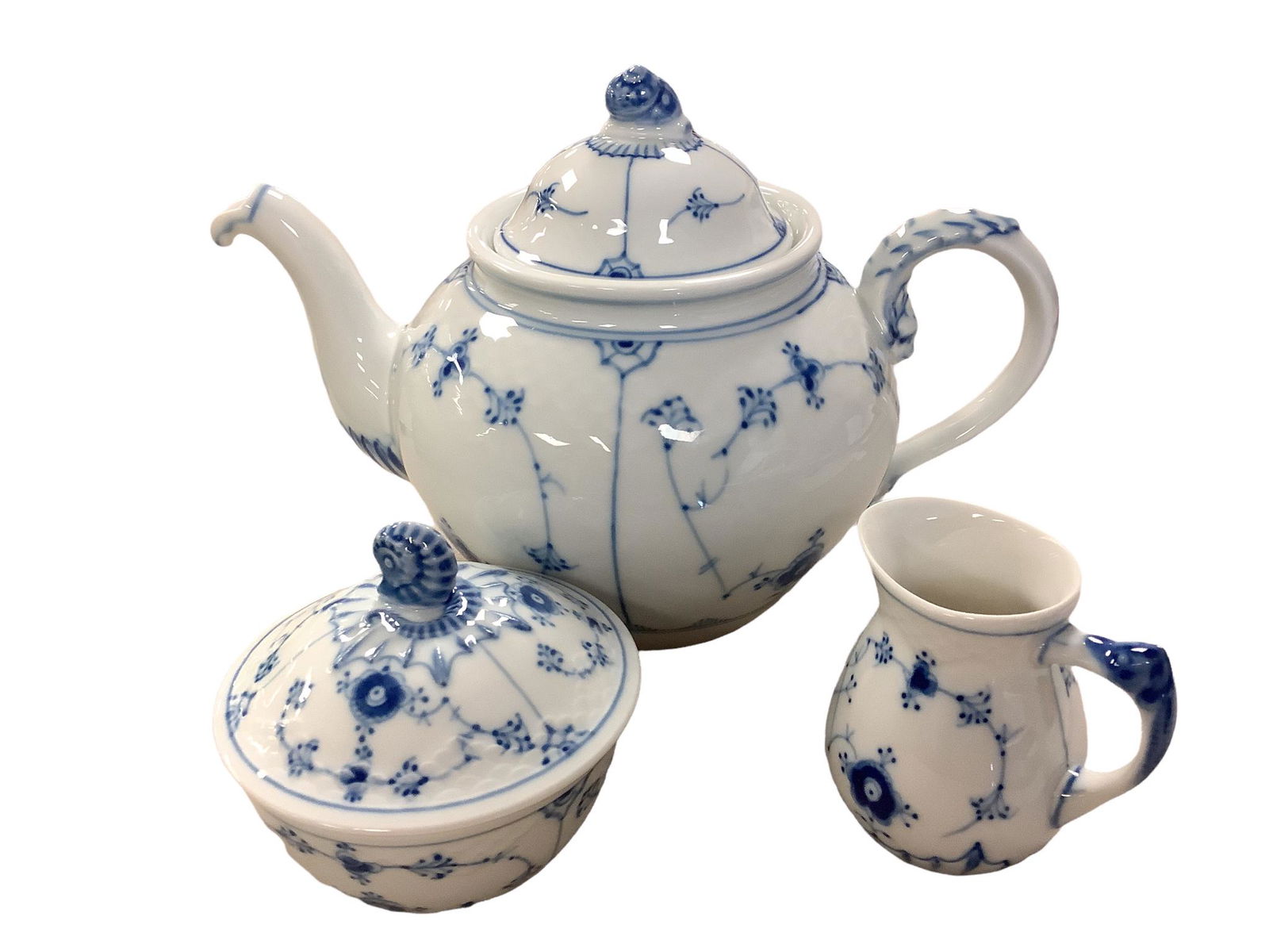 Royal Copenhagen Blue Fluted Tea pot 6" high. Sugar bowl and creamer jug. (1 of 1)