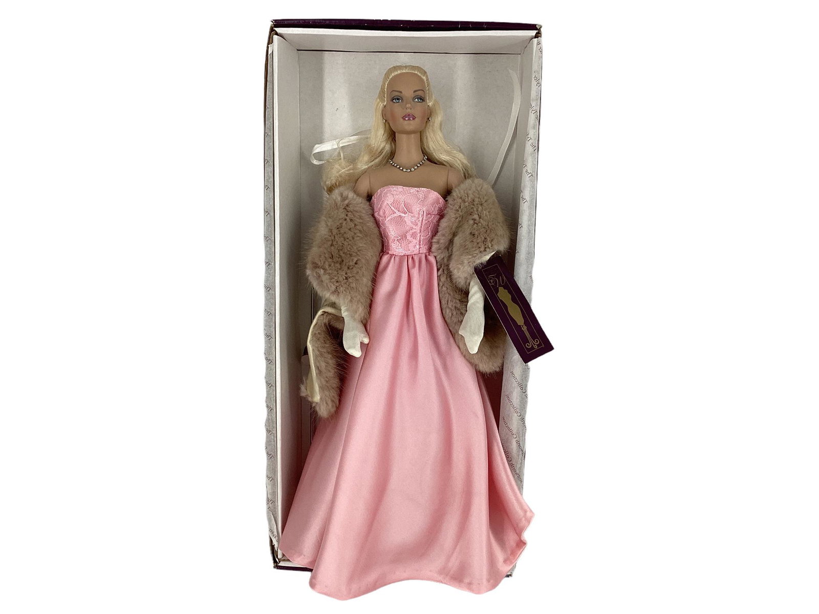 Robert Tonner Tyler Wentworth 16" blonde hair Sydney doll wearing no tag pink taffeta gown with lace: Robert Tonner Tyler Wentworth 16" blonde hair Sydney doll wearing no tag pink taffeta gown with lace bodice, lined with tulle (skirt has stain on left side, pictured), satin pink high heel shoes, tan