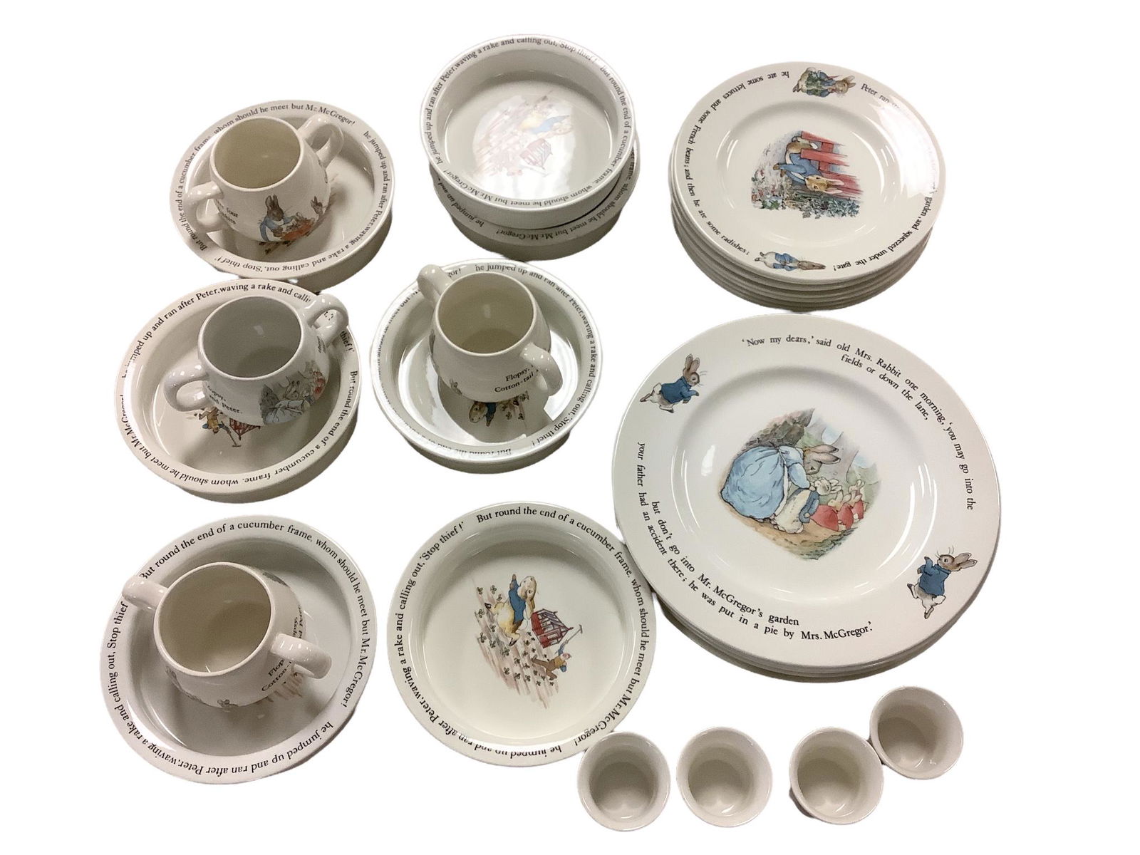 Wedgwood of Etruria & Batlaston Set of 28 pieces. Beatrix Potter Design Peter Rabbit. No chips ** No: Wedgwood of Etruria & Batlaston Set of 28 pieces. Beatrix Potter Design Peter Rabbit. No chips ** No in house shipping. **