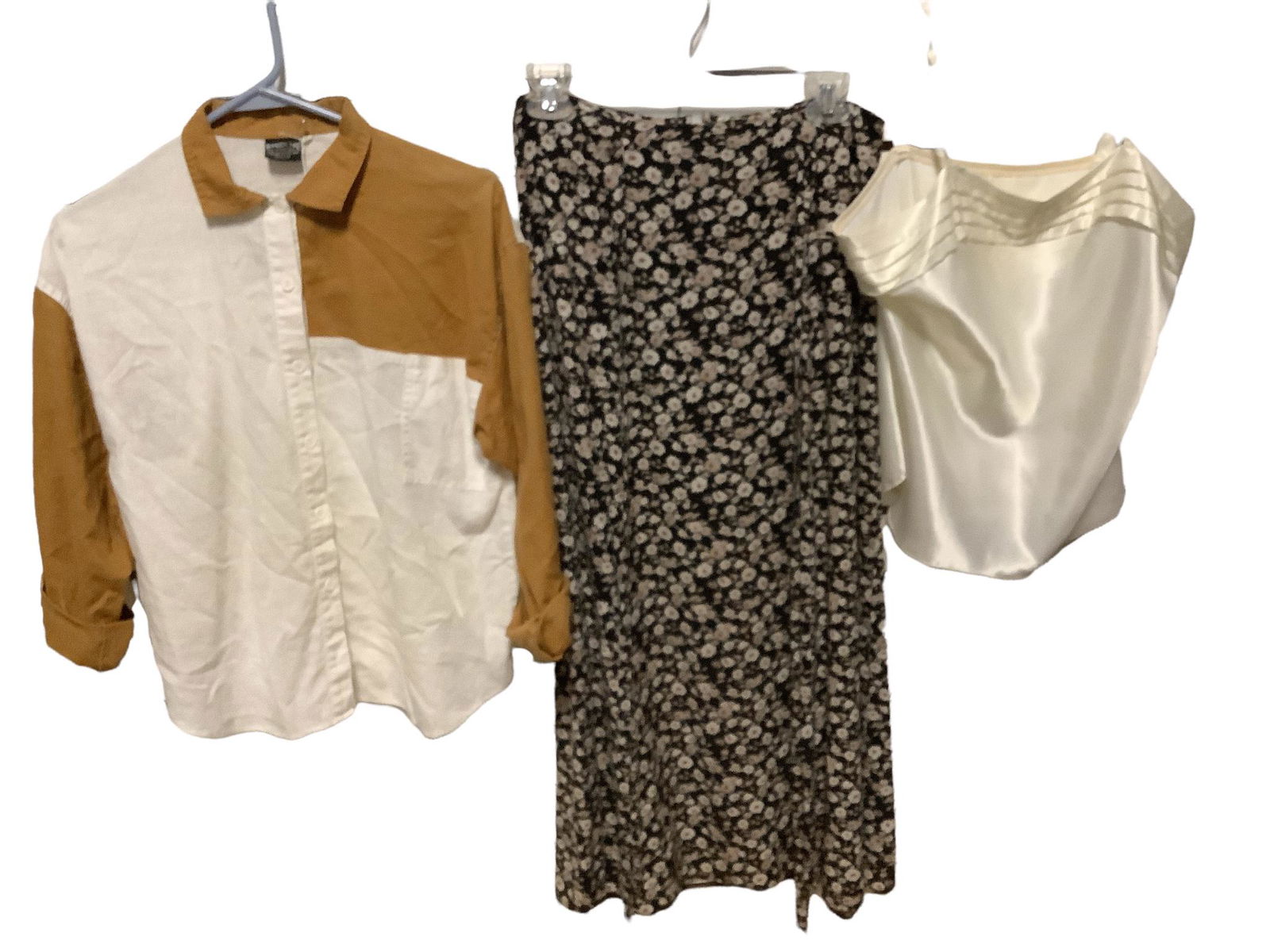 Vintage black, white and tan floral rayon skirt sz M. Camel and cream color block, ramie & linen (1 of 1)