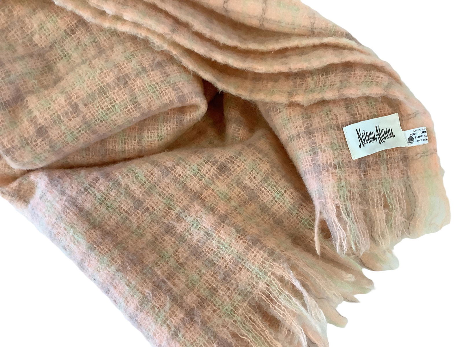 Lovely tagged Nieman Marcus pure new-wool, made in Scotland, fringed throw in salmon and mint green (1 of 2)