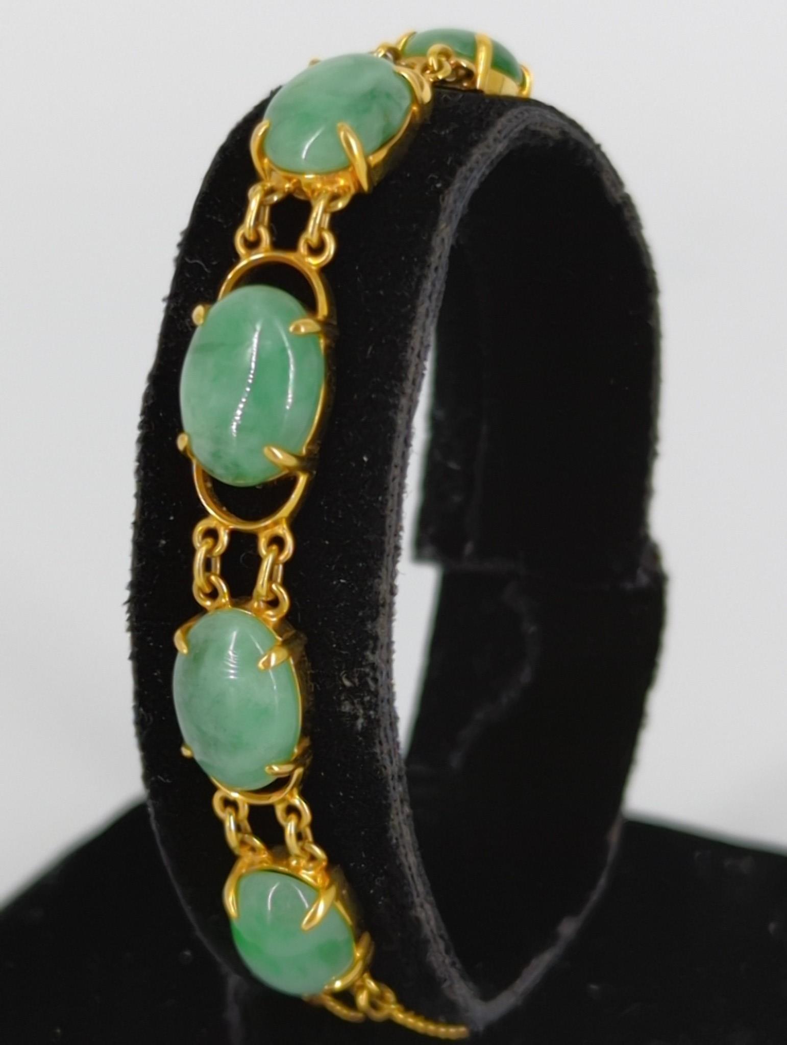 14kt Yellow Gold Bracelet With Jade Cabochons (1 of 4)