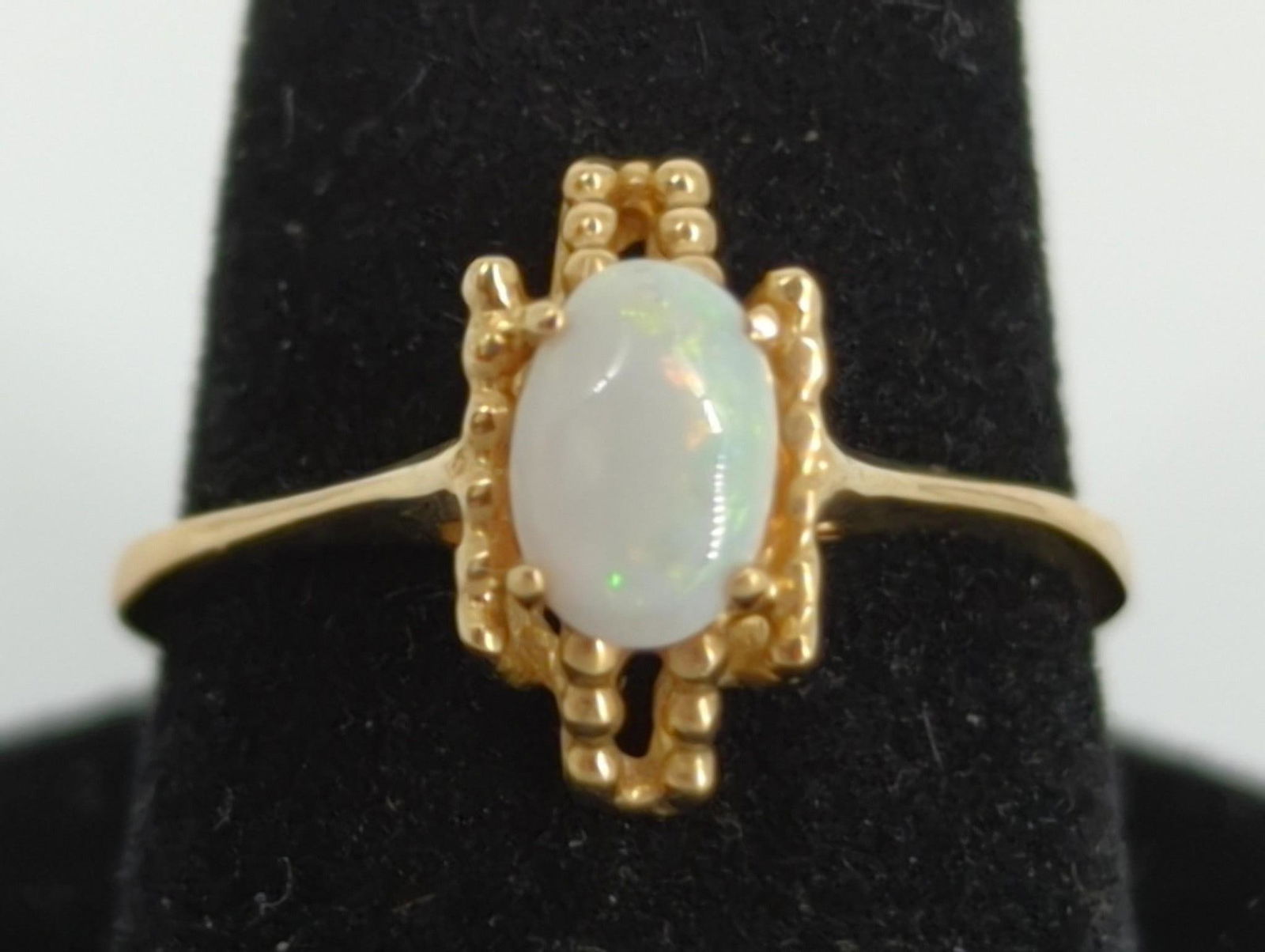 14kt Yellow Gold & Opal Ring (1 of 6)