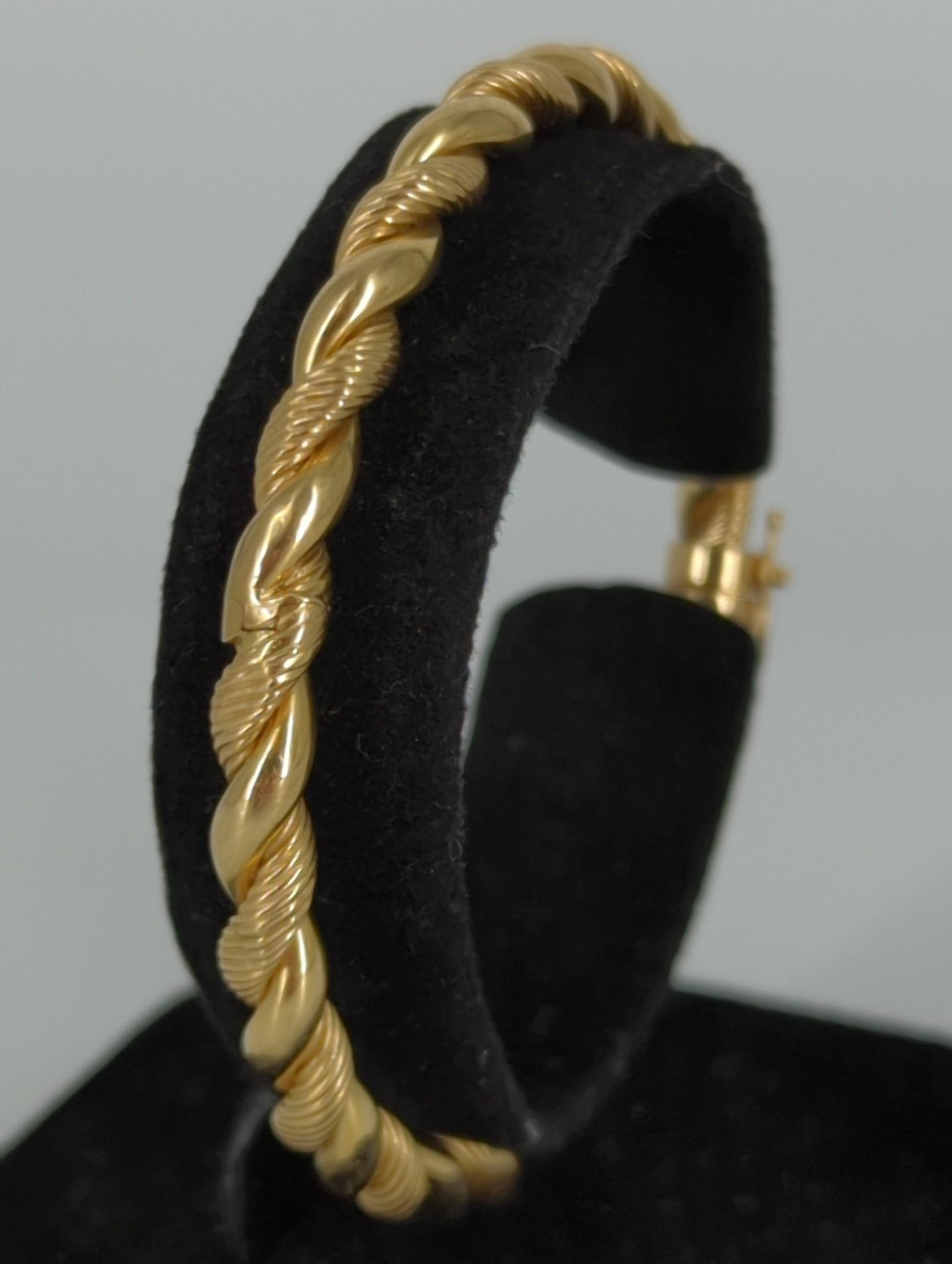 14kt Yellow Gold Bangle (1 of 4)