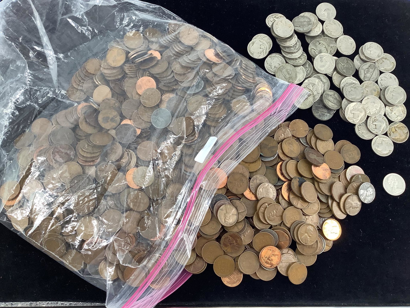 (1157) U.S. Pennies (64) U.S. Nickels & (1) Foreign Coin (1 of 5)