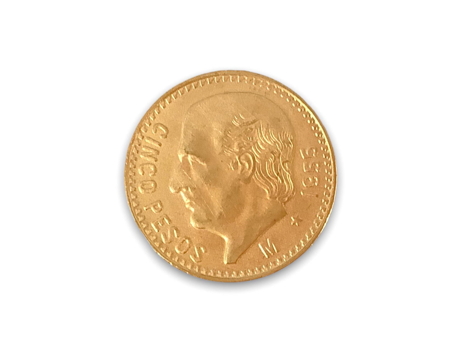 1955 Cinco Pesos, Mexican Gold Coin: 1955 Cinco Pesos, Mexican Gold Coin 90% gold content (4.16 grams) five pesos face value - re-strike date. * This lot is tax exempt.