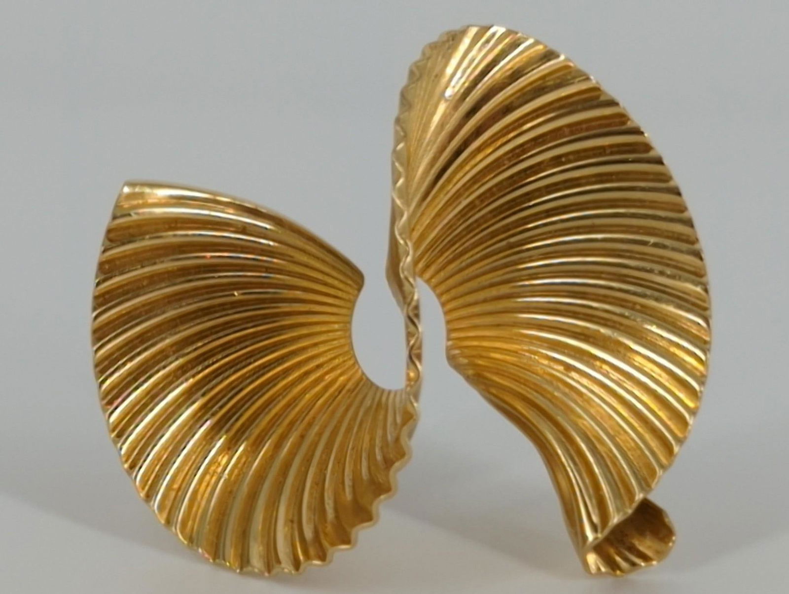 14kt Gold Pin (1 of 5)