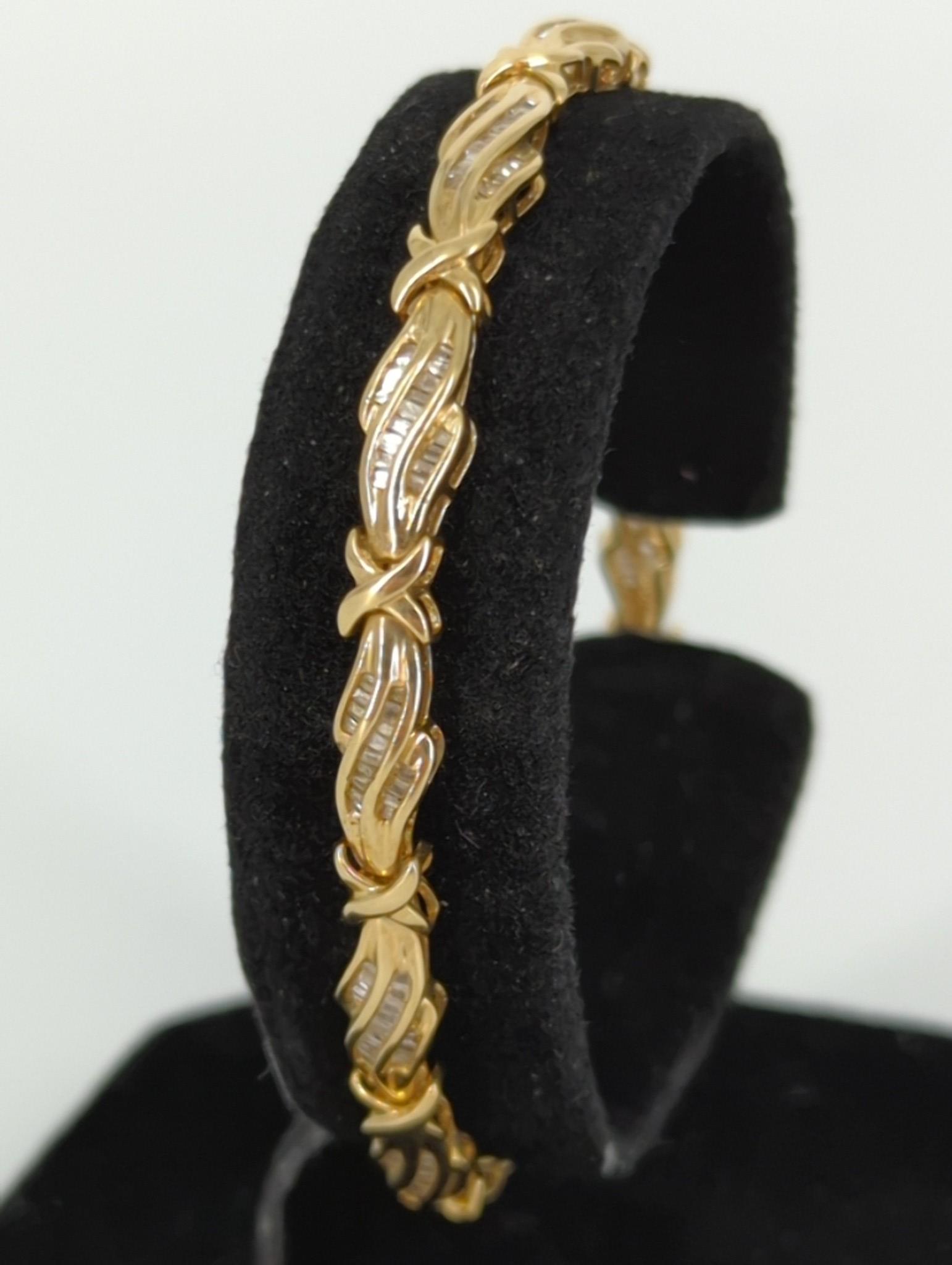 10kt Yellow Gold Diamond Tennis Bracelet (1 of 4)