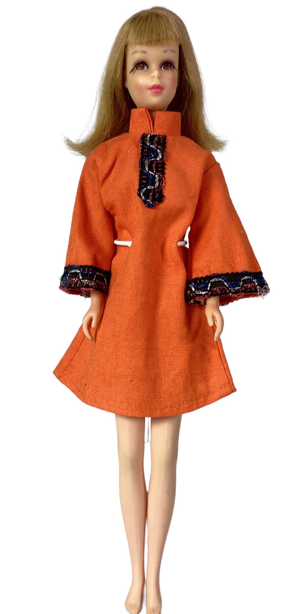 (1) TNT Francie doll (Friend of Barbie) has gorgeous long blond hair that flips at bottom. Her (1 of 3)