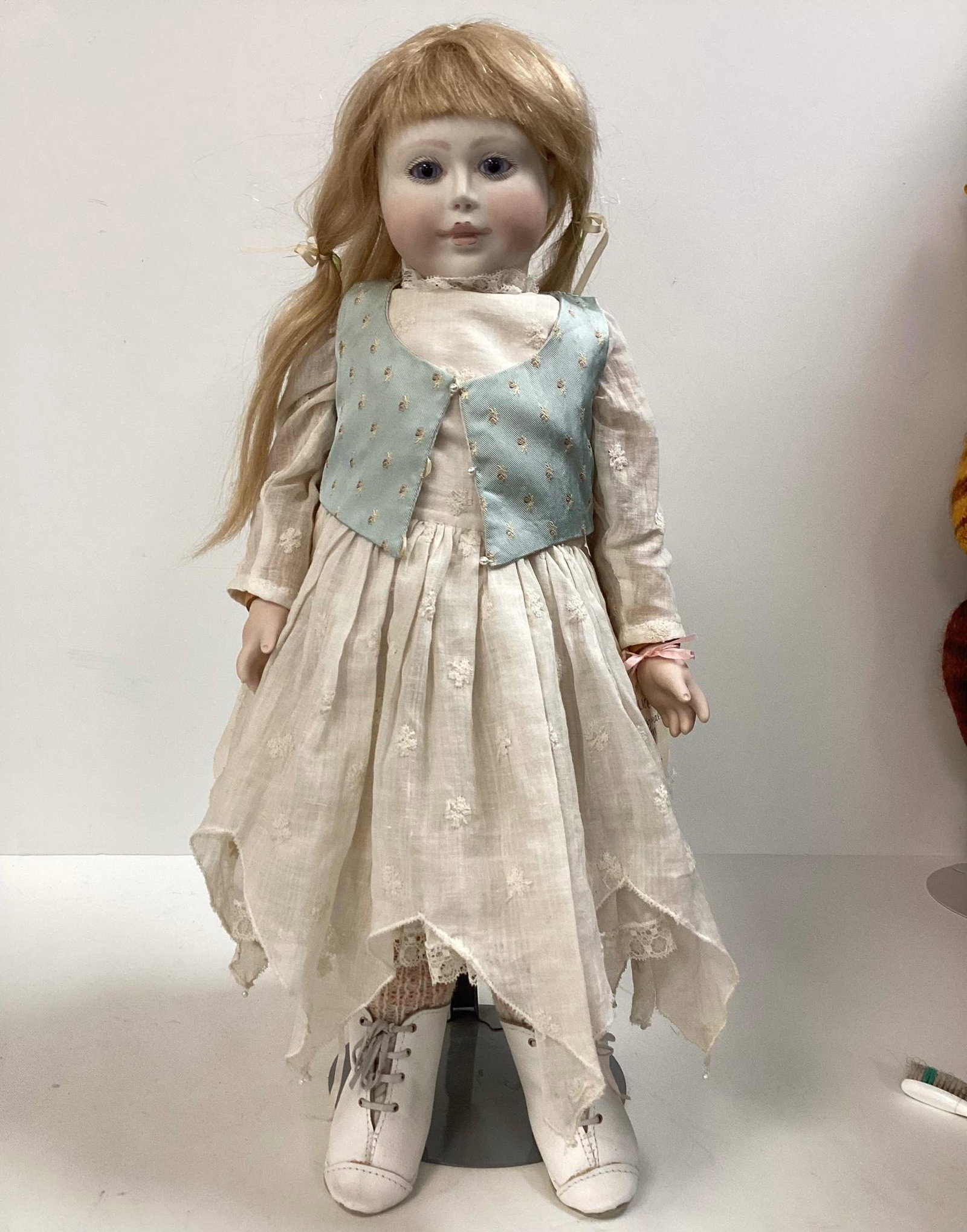 "Alice" artist doll by Lynne and Micheal Roche. 20" girl with porcelain socket head, human hair wig, (1 of 5)