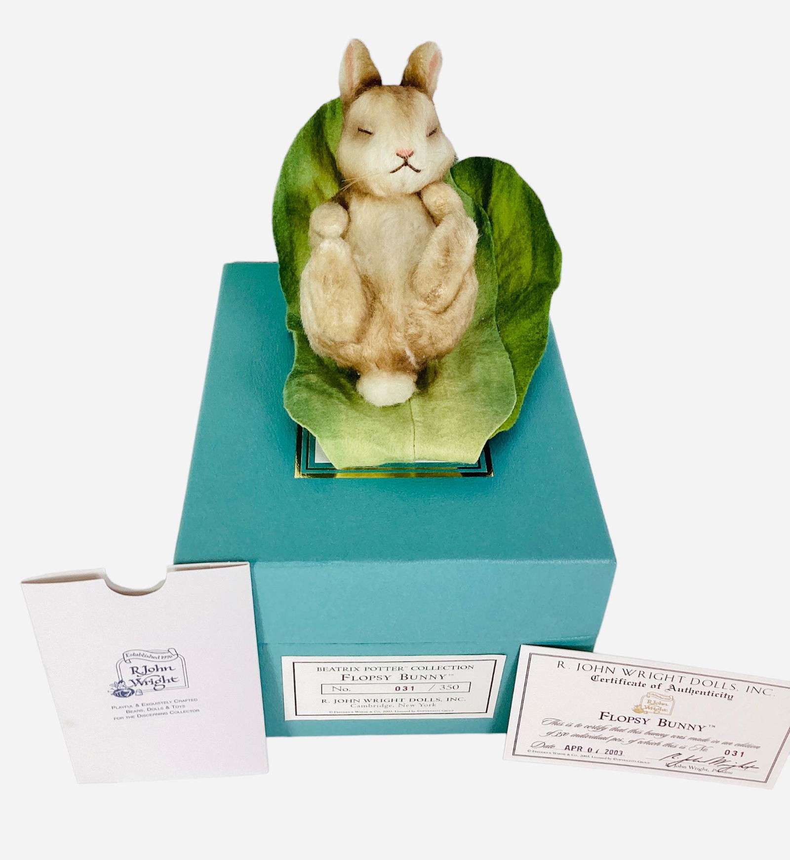 R. John Wright Dolls, "Flopsy Bunny" No.031/350. With COA and original box. (1 of 3)