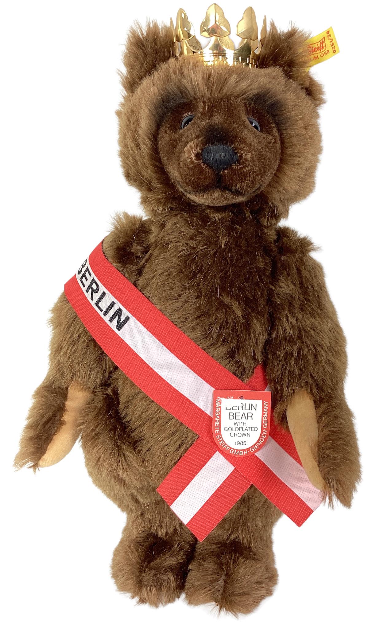 Steiff "Berlin Bear". 13" brown mohair bear jointed at the neck, shoulders and hips, feet are flat (1 of 3)