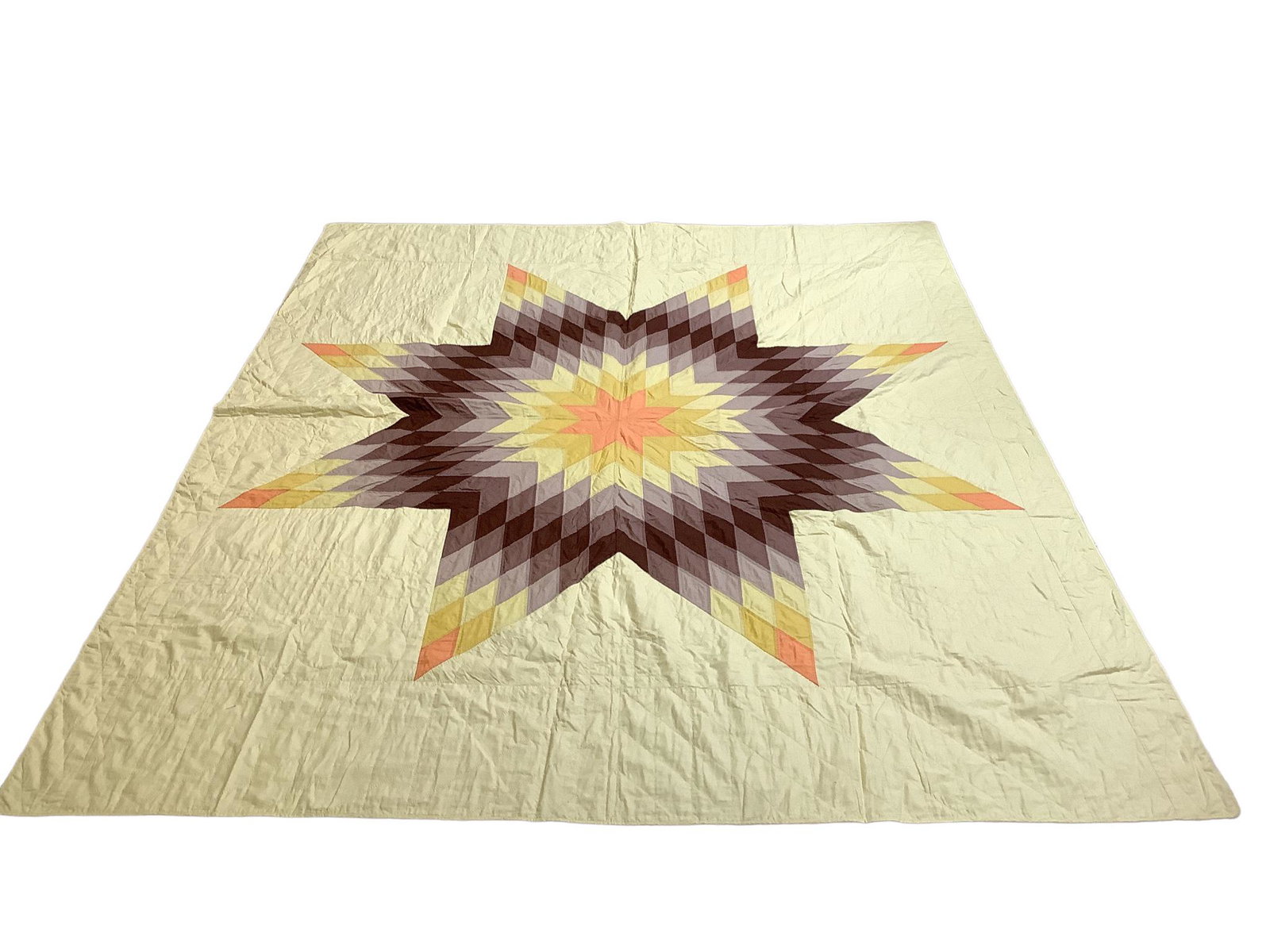 Lovely Star quilt in yellows and browns measuring 81" x 96".: Lovely Star quilt in yellows and browns measuring 81" x 96".