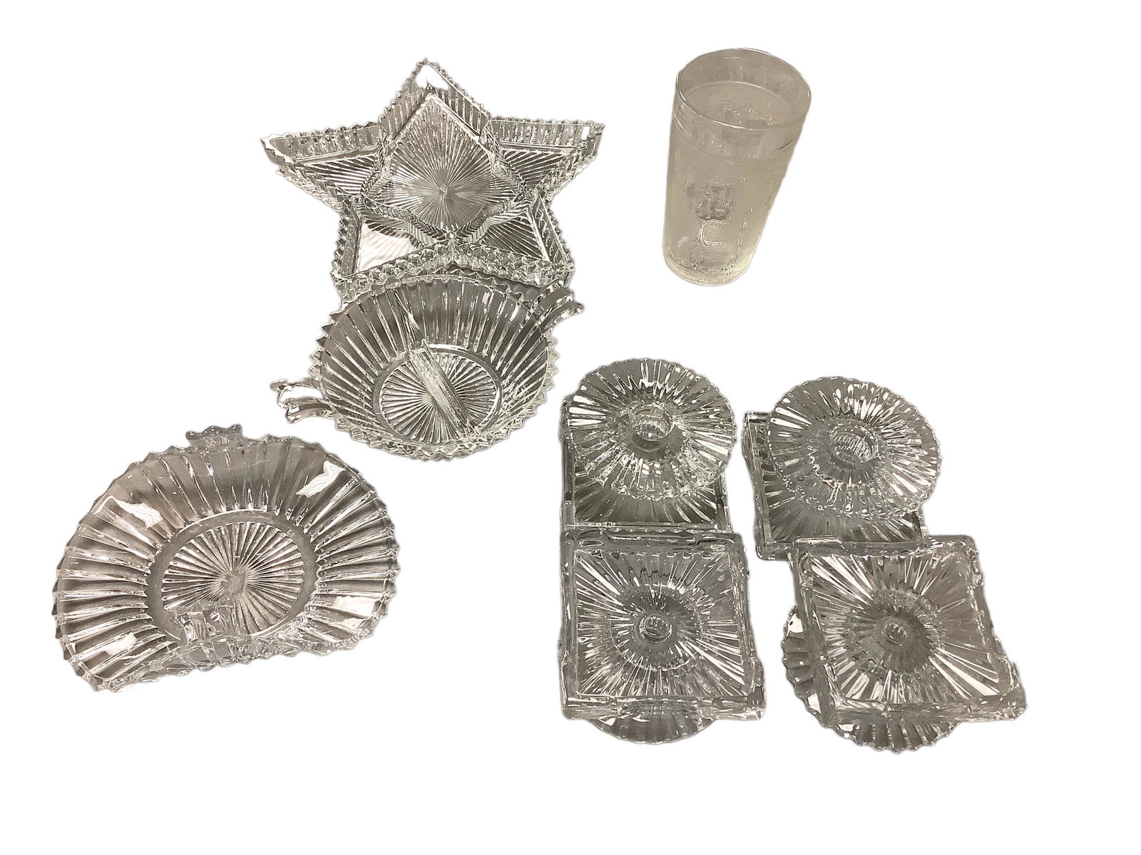 Heisey Glassware. This is a lot of 4 separate pieces of glassware and two different styles of (1 of 6)