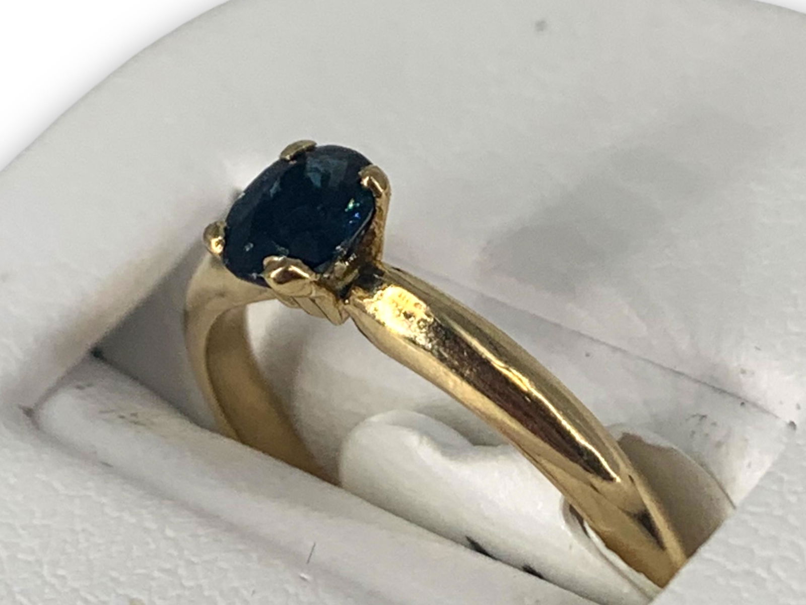 14kt Gold and Sapphire Gemstone Ring (1 of 5)