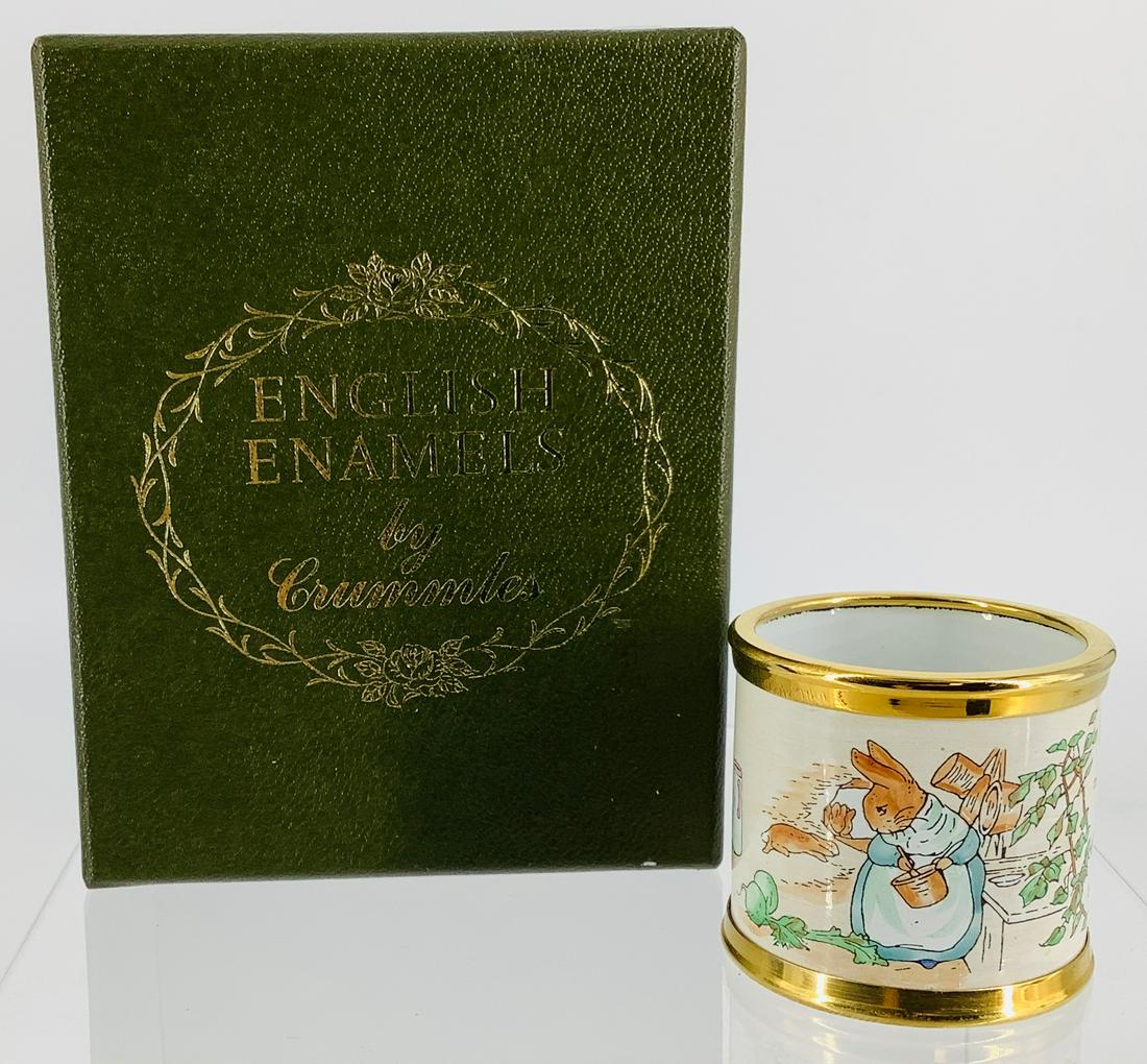 English Enamels by Crummles - Enamel Napkin Ring: English Enamels by Crummles - Enamel Napkin Ring Hand-painted with fine enameling, signed Crummles on inside, minimal wear - good condition overall, measures approximately 35.5mm in size. Features Bea