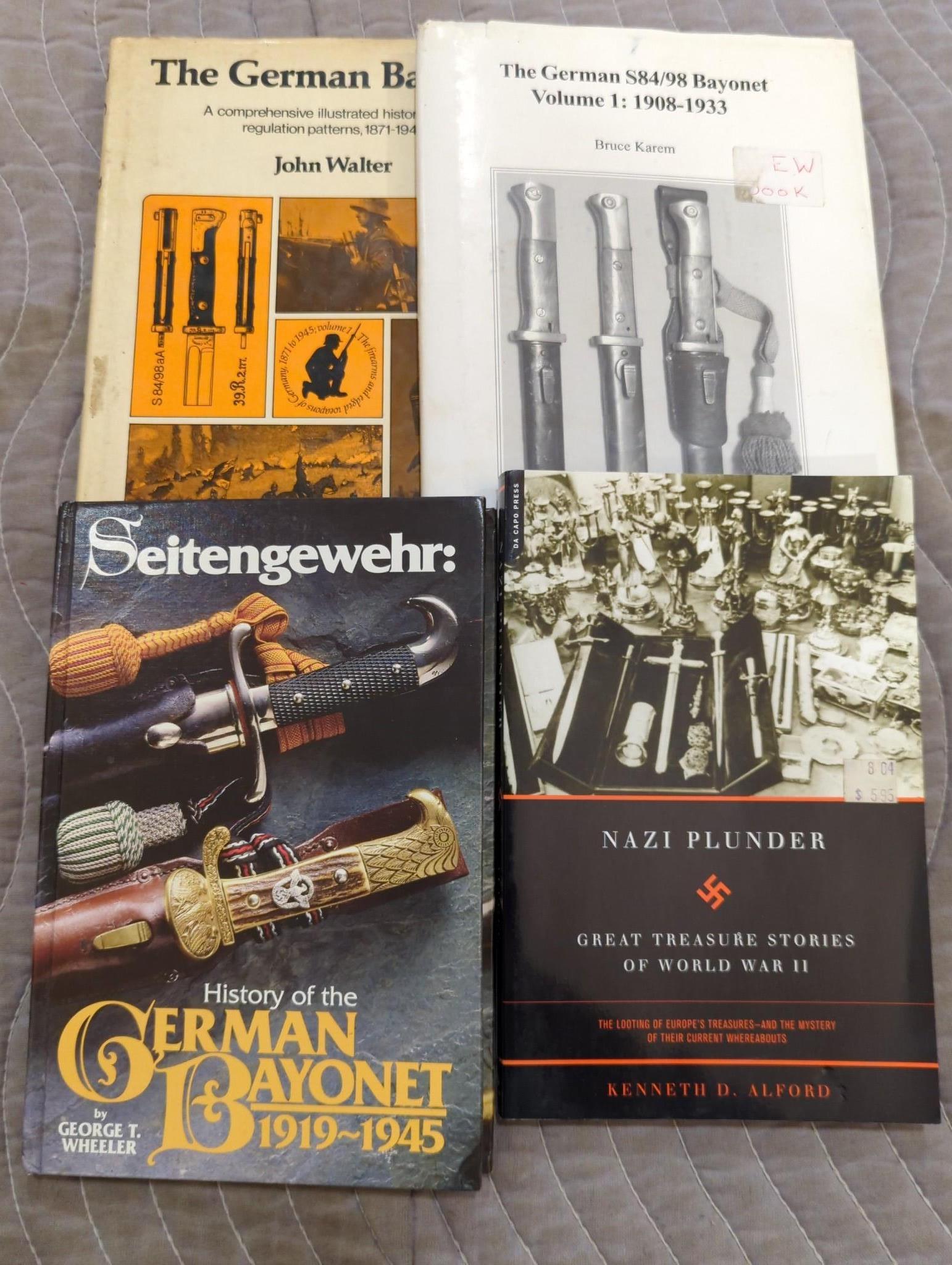 Box lot military or weapon books: Box lot military or weapon books