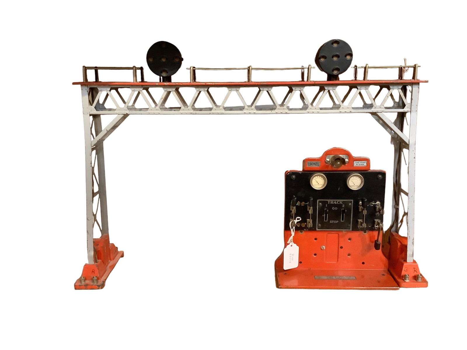Lionel Prewar Std Ga Position Light Signal Bridge w/ 440C Panel Board. Excellent original condition. (1 of 1)