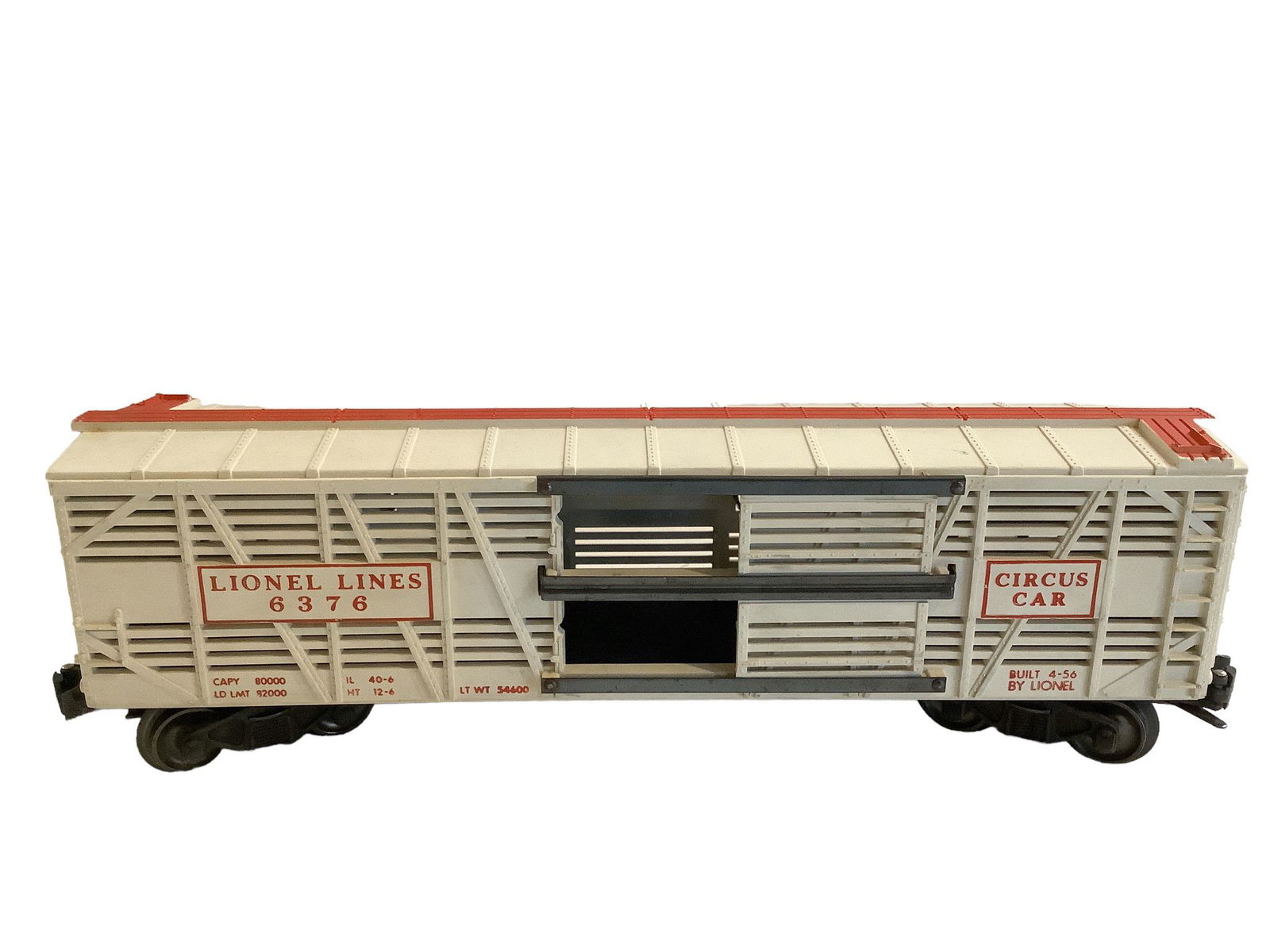 Lionel post war # 6376 circus stock car. (1 of 1)