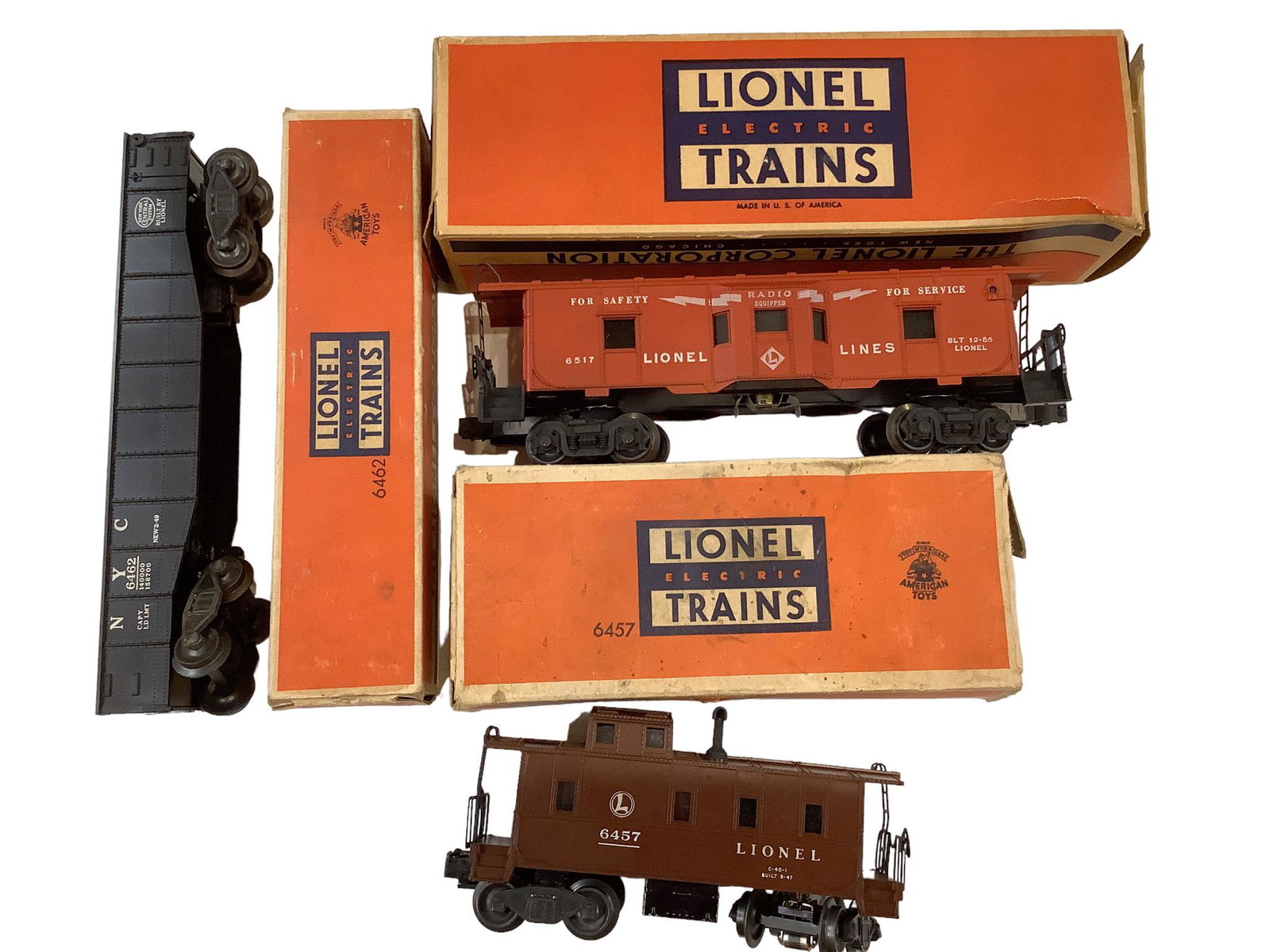 Lot Of 3 Lionel Post War Cars Including 6517 Caboose With Box
