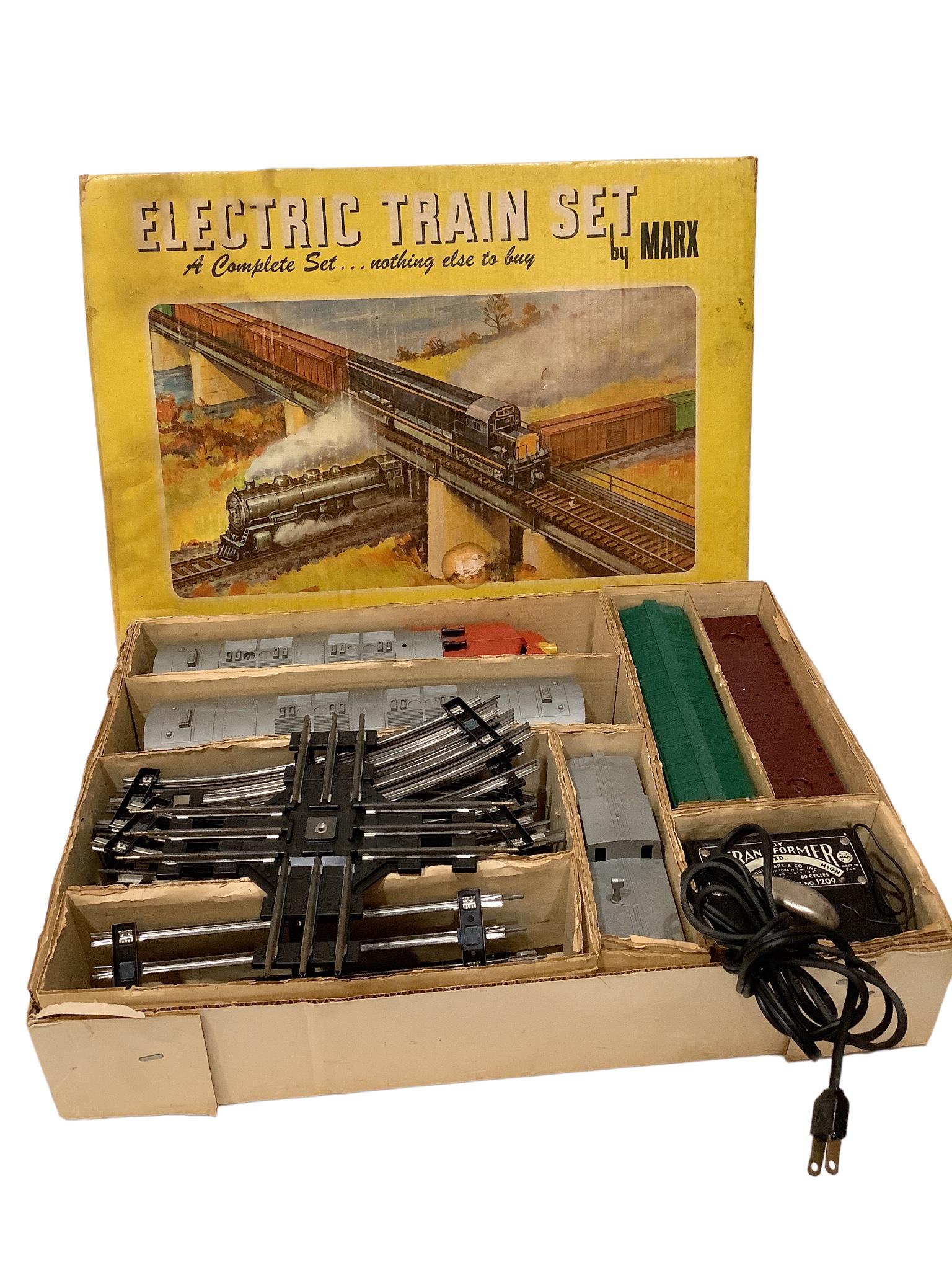 Marx post war #41821 Electric Train set in original box, 8 pieces total. (1 of 3)