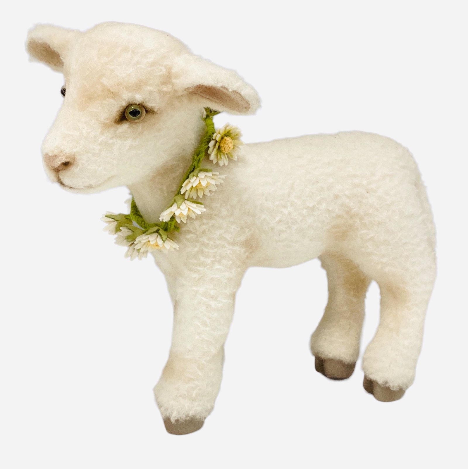 R. John Wright 2013 Springtime Friends Collection, Springtime Lambs - Flossie is approximately 10": R. John Wright 2013 Springtime Friends Collection, Springtime Lambs - Flossie is approximately 10" tall and is made of fine wool plush and felt with delicate realistic coloring and German glass pupil