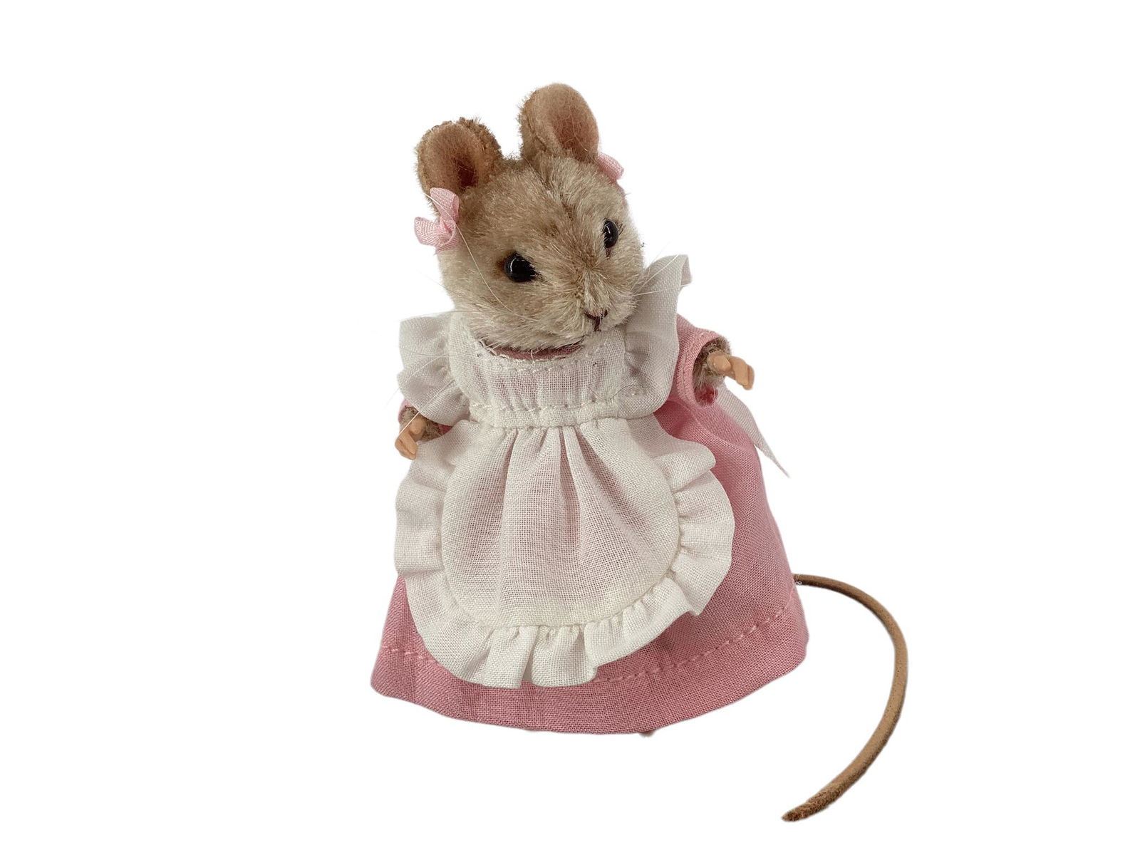 R. John Wright April Showers "May". 3" mohair mouse with applied ears, glass bead eyes, resin paws,: R. John Wright April Showers "May". 3" mohair mouse with applied ears, glass bead eyes, resin paws, leather tail, jointed head and arms. Limited Edition No. 30/50, May comes in her original box with C