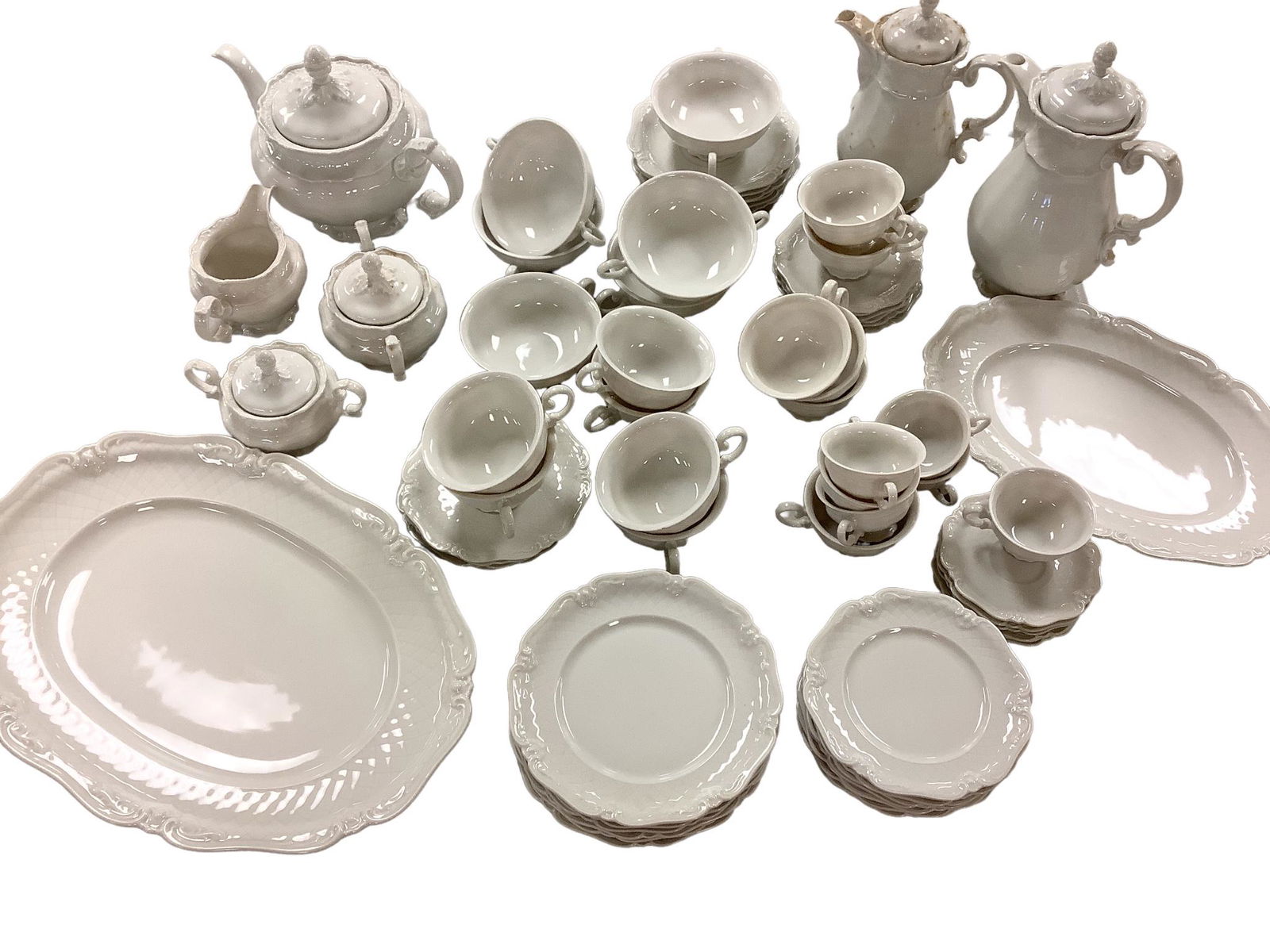Etchenbach La Reine white. 58 pieces. 6 soup bowls 6 small plates,8 dessert plate,1 meat tray 1 (1 of 1)