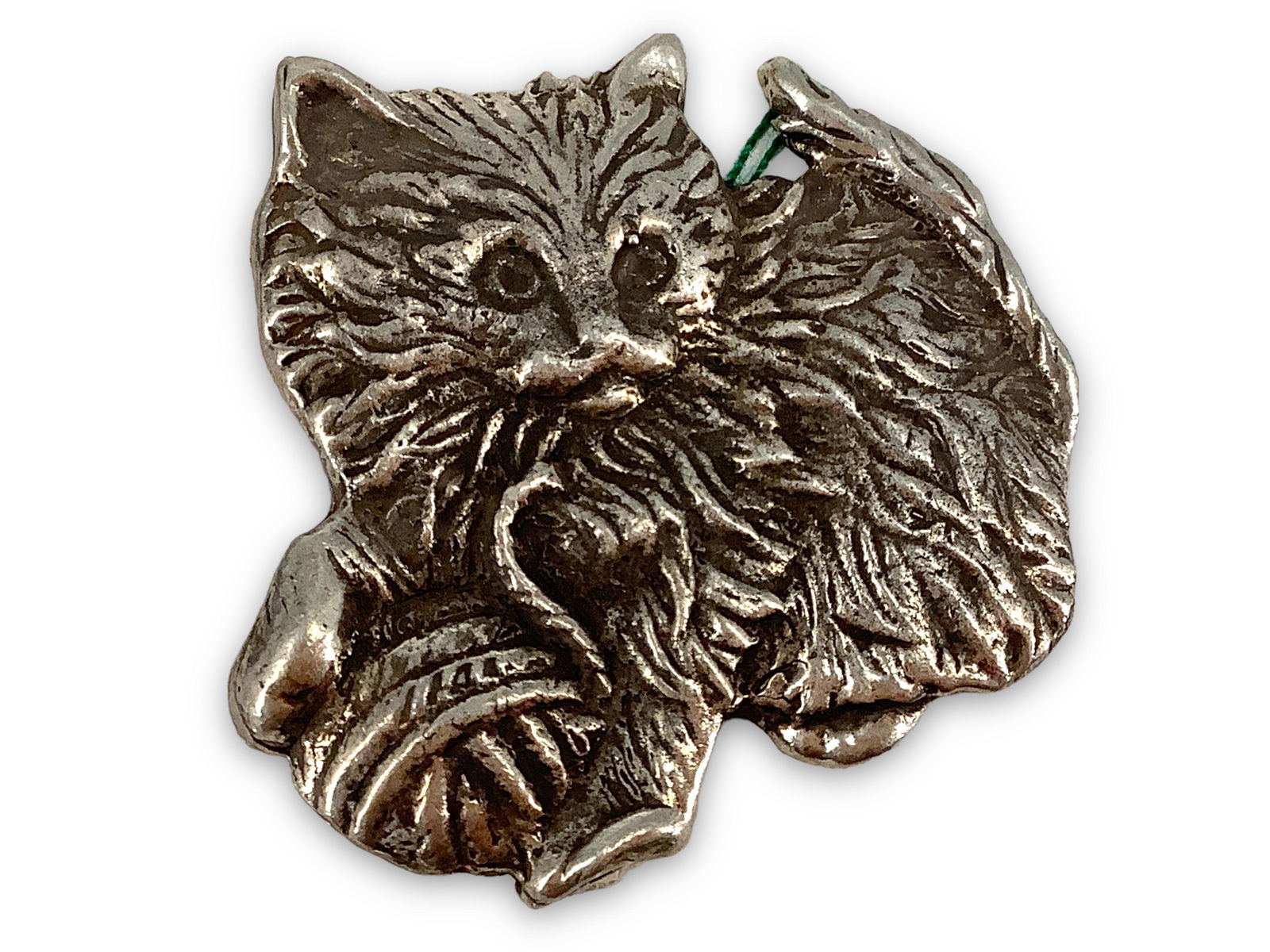 Sterling Silver Cat with Ball of Yarn Pin (1 of 2)