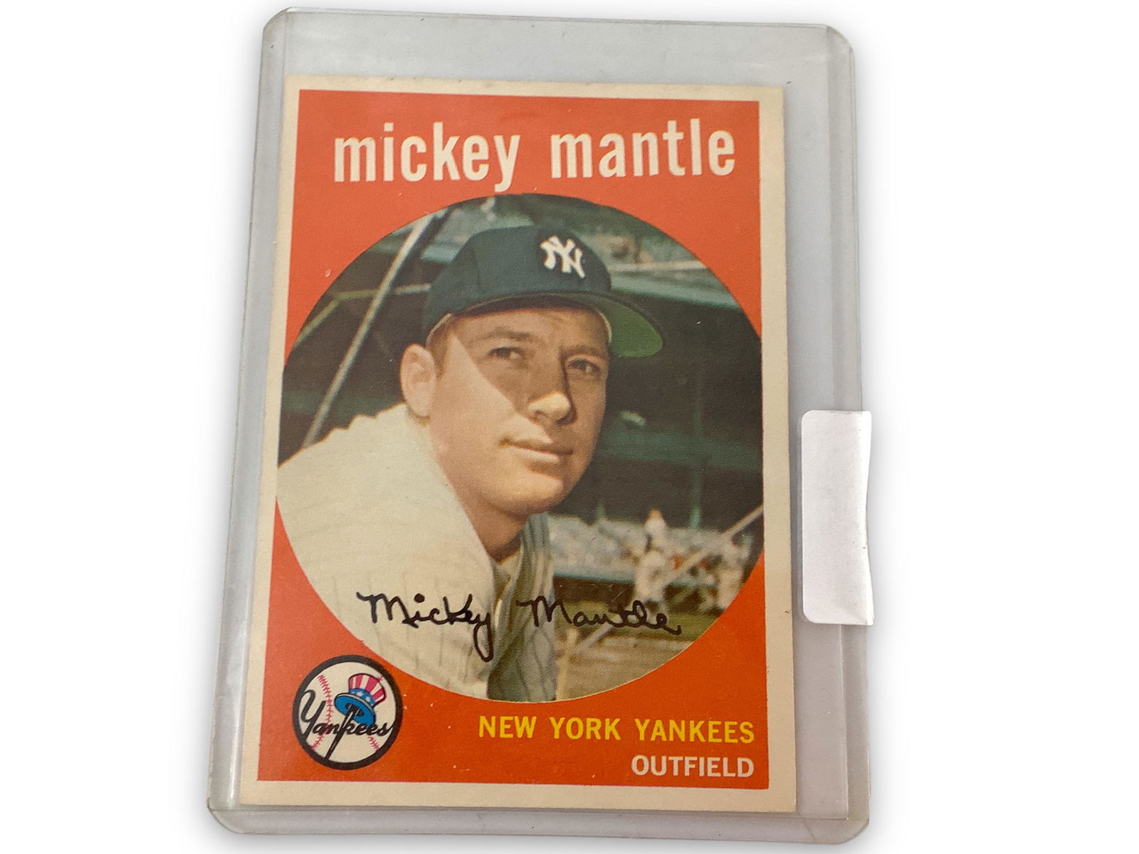 1959 Topps 10 Mickey Mantle Baseball Card in Sleeve (1 of 3)