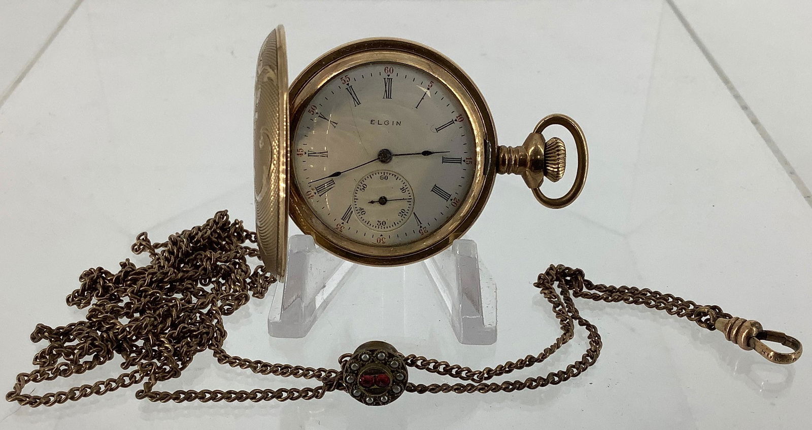 Antique Elgin Pocket Watch Accompanied By a Gold filled Chain (1 of 6)