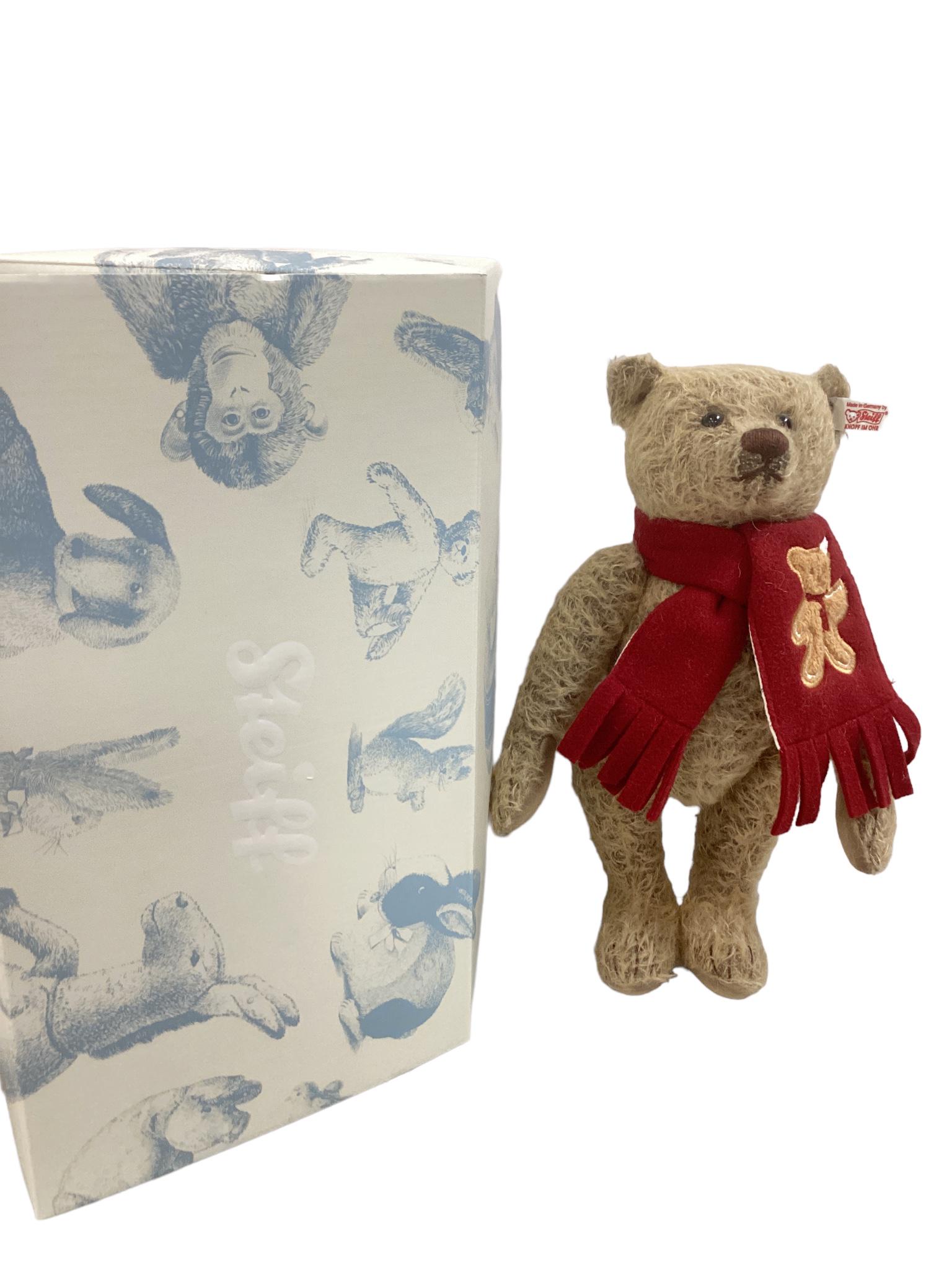 11 1/2" Steiff Gingerbread Teddy, 681875, has a music box that plays "Chestnut Roasting," beige (1 of 4)