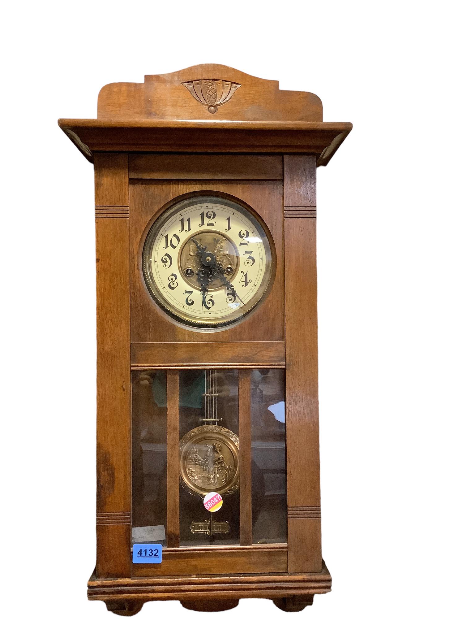 Hanging Wall Clock: Hanging Wall Clock 16îW 32îH