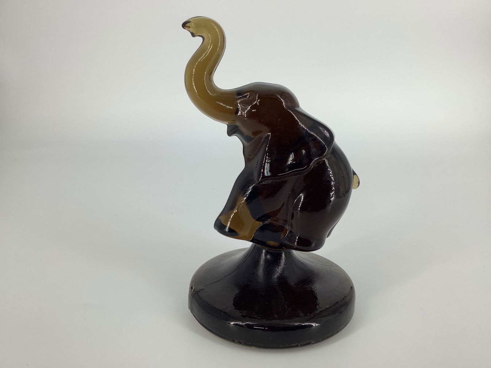 Heisey by Imperial Nut Brown Baby Elephant on Bust Off (1 of 1)