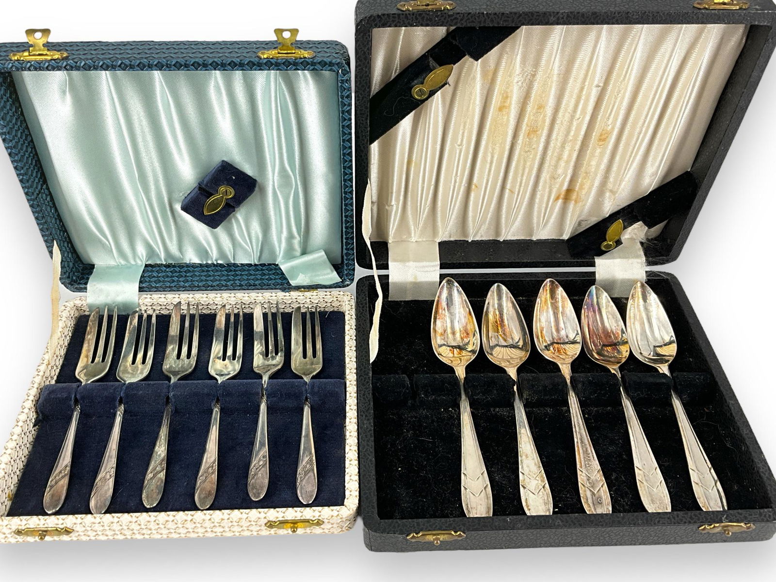 Two Sets of Small EPNS Flatware Apr 03, 2023 Apple Tree Auction