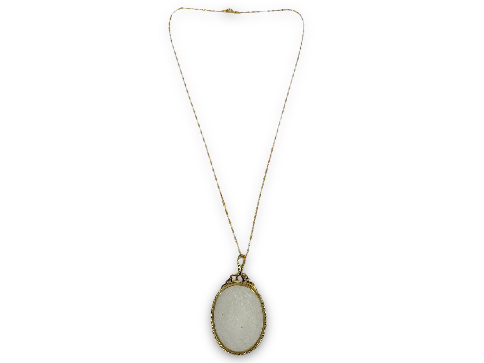 Gold Chain Necklace with Mother of Pearl Pendant: Gold Chain Necklace with Mother of Pearl Pendant Embossed oval shape white mother of pearl disk pendant (52.5mm) with Asiatic designs (scenic and crane depictions) in 14kt gold mounting. On 24" matine