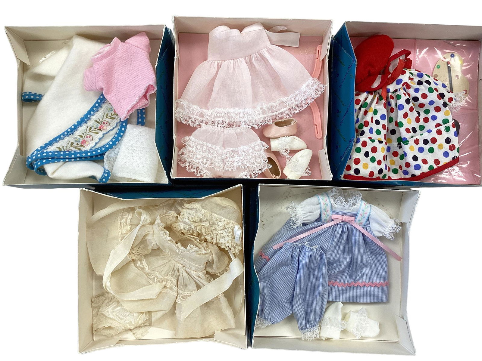 5 Madame Alexander Outfits in Boxes (1 of 2)