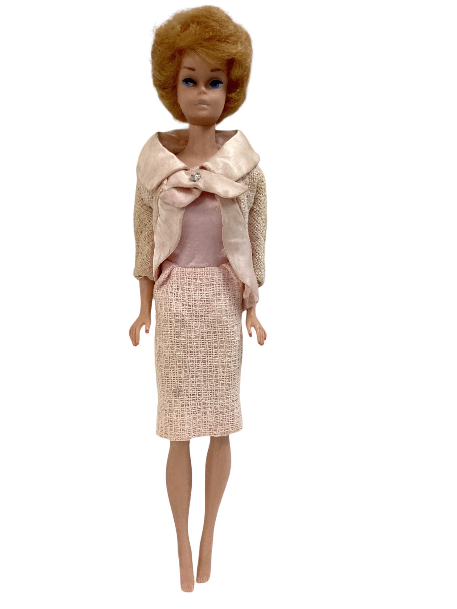 Blonde Bubble Cut Barbie with Frosted Lips (1 of 8)