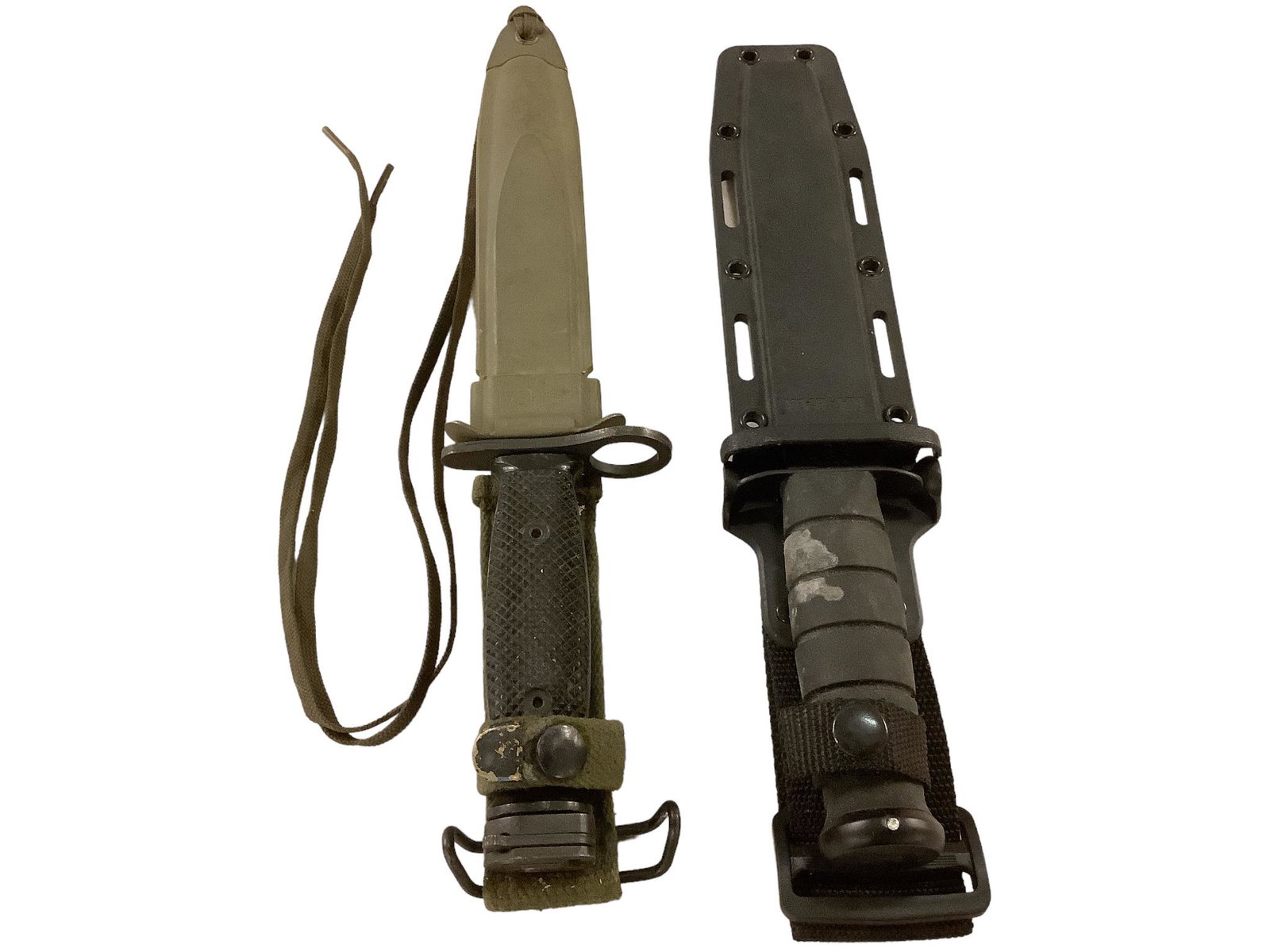 (2) US Military Bayonet and Combat Knife: (2) US Military Bayonet and Combat Knife With sheaths.