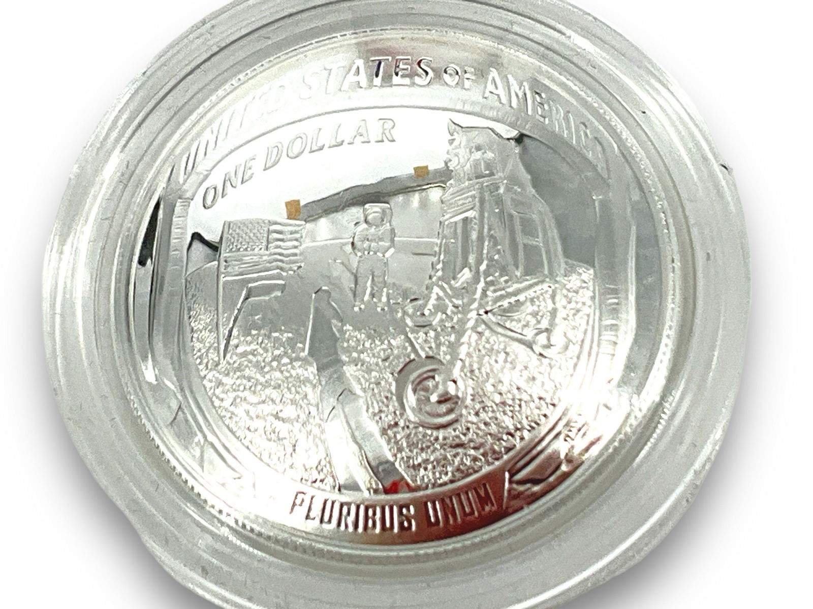 2019 Apollo 11 50th Anniversary Commemorative Coin (1 of 6)