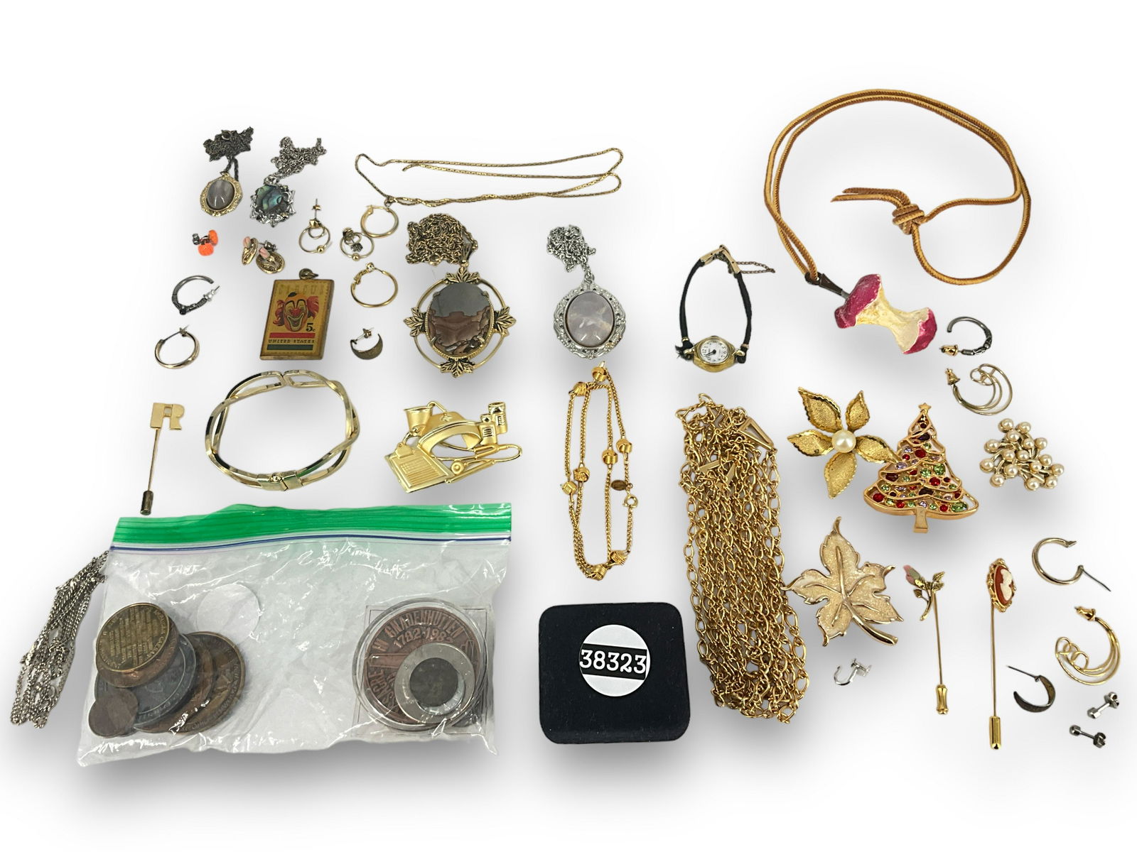 Assorted Fashion Jewelry & Accessories (1 of 10)