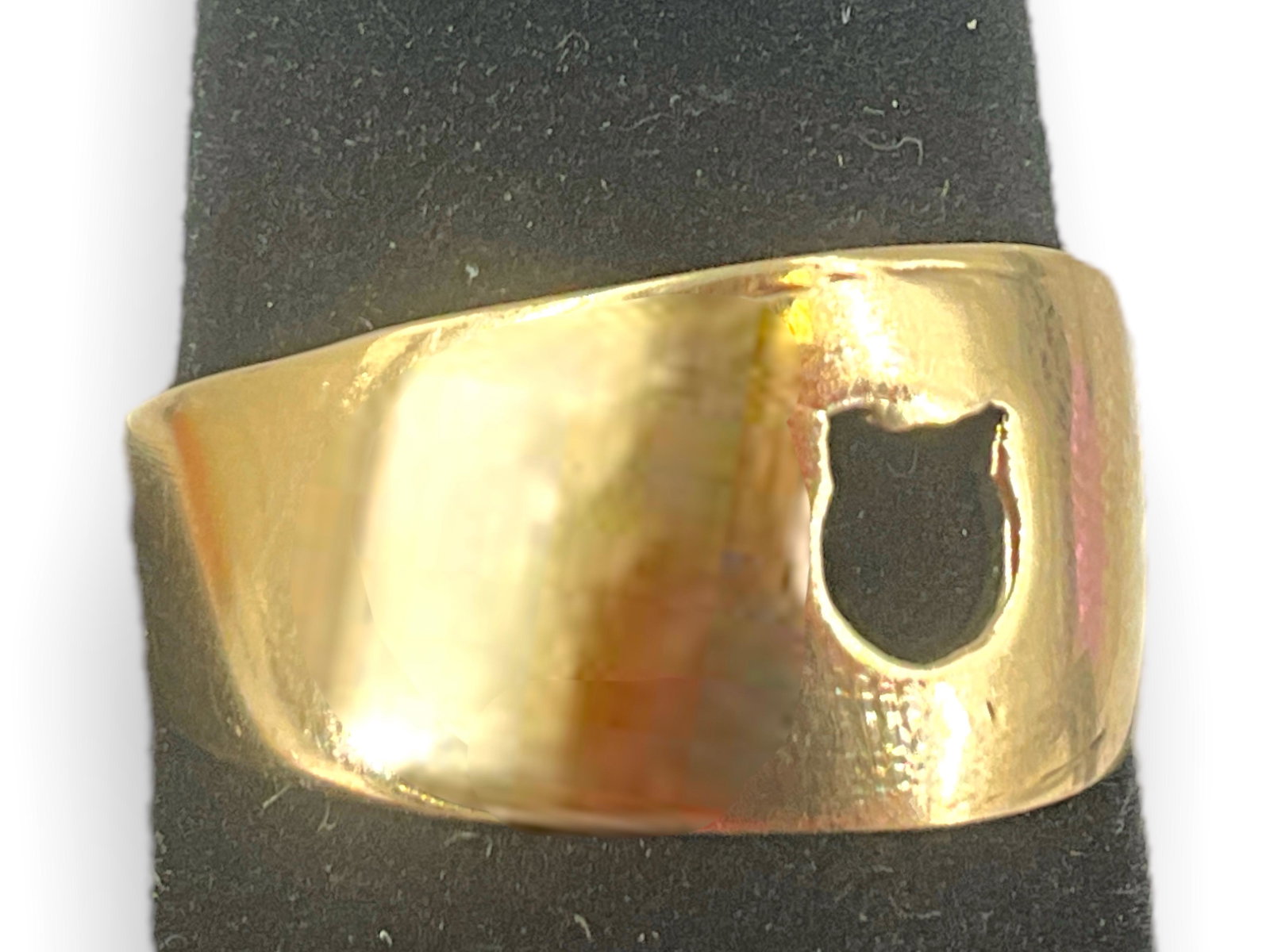 14kt Gold Ring with Cat Motif (1 of 5)